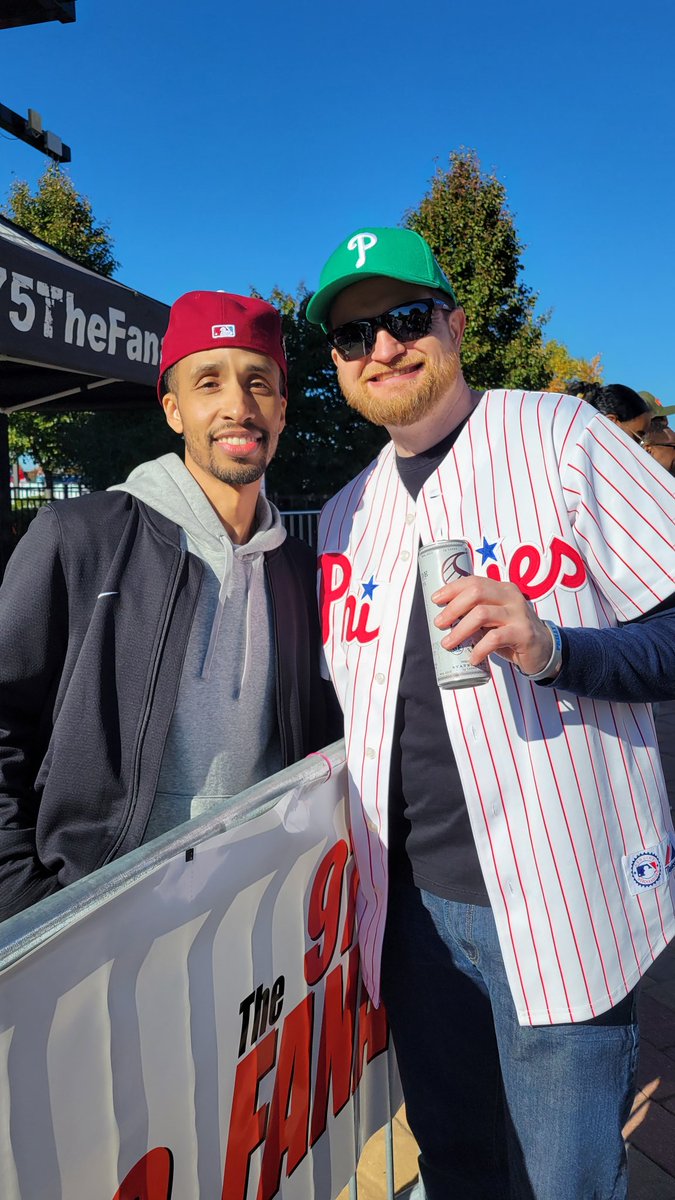 WeaponXxxX20's tweet image. Thanks!  We had a blast! Go Phills ⚾️ 
#975fanfest