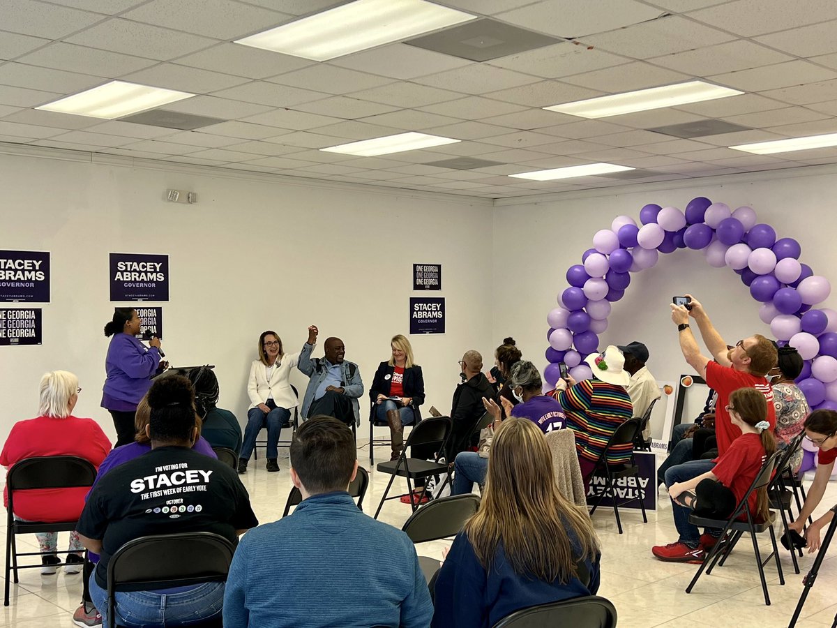 I was thrilled to be in Savannah today with canvassers for @StaceyAbrams!

Gov. Kemp took thousands from the gun lobby. When they told him to sign permitless carry legislation, he did.

Georgians need a governor who will work in their best interest—that leader is Stacey.
