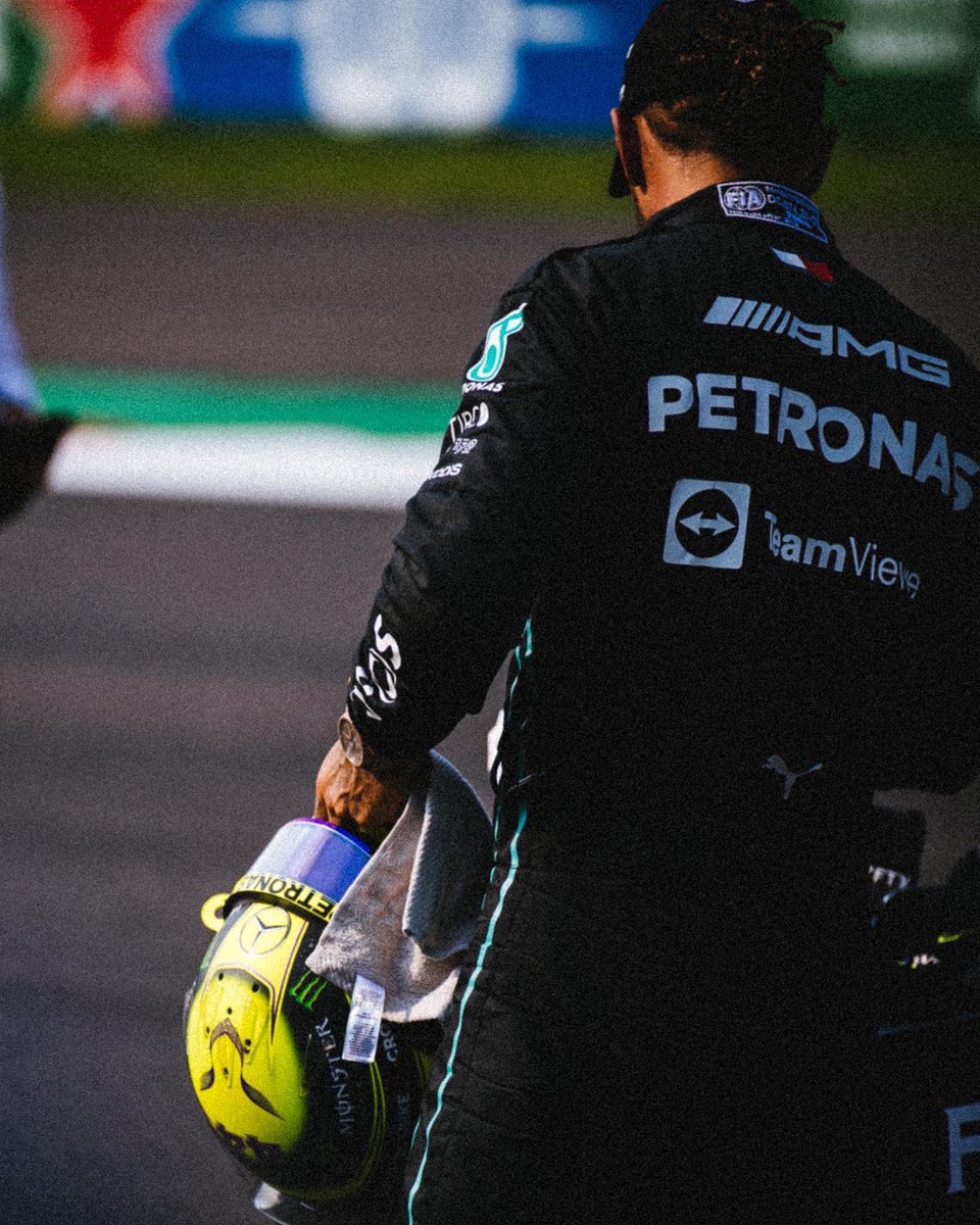 LewisHamilton tweet picture