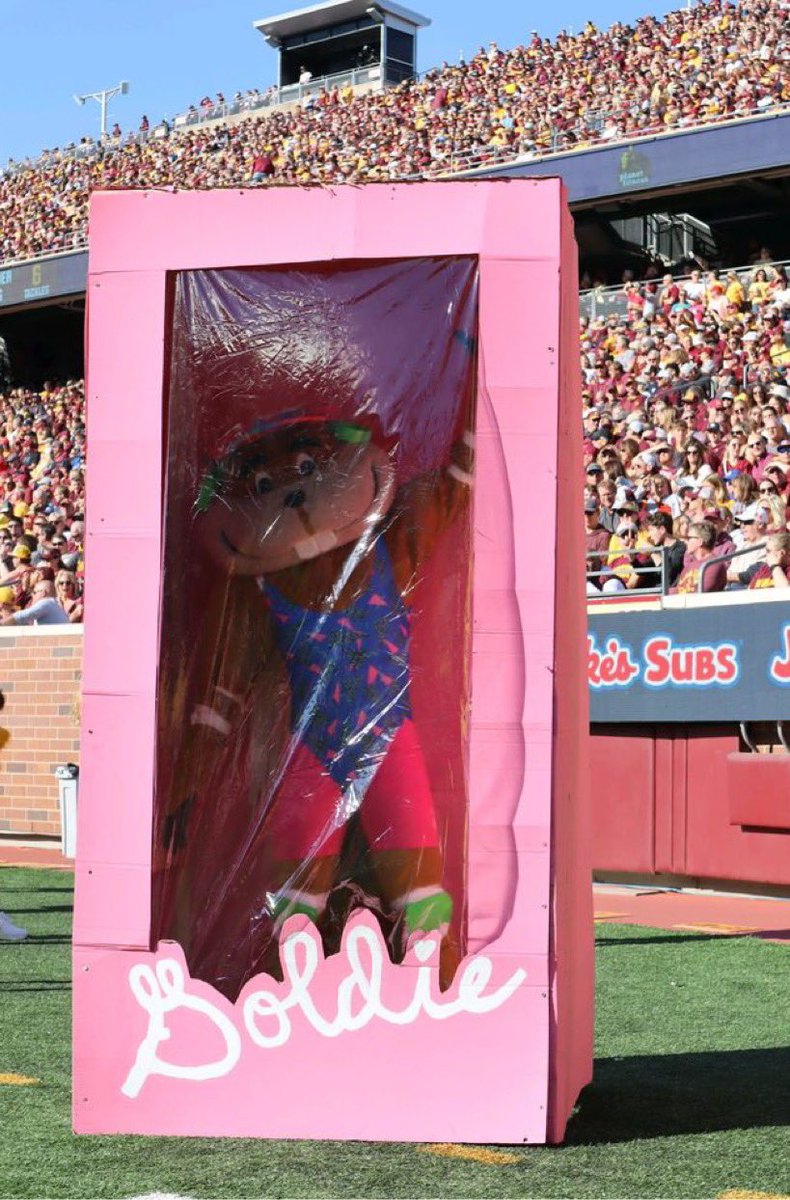 The day you’ve been waiting for all year! #GoldyHalloween is in full swing! #BackToTheFuture #HeadlessHorseman #DarthVader #Barbie