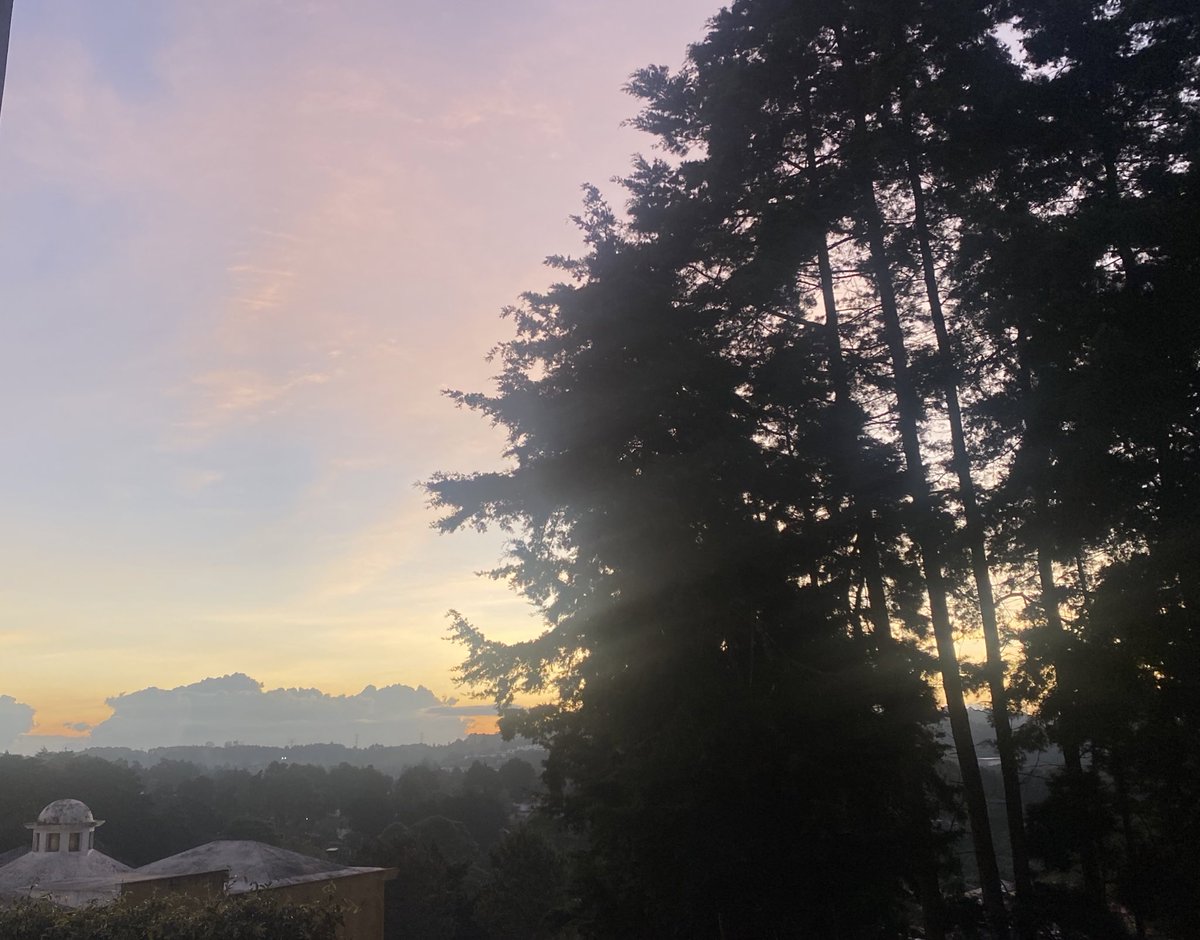 IreneMHastings's tweet photo. El cielooooooo! 🥰 🌅 https://t.co/7aSQzrVAOA