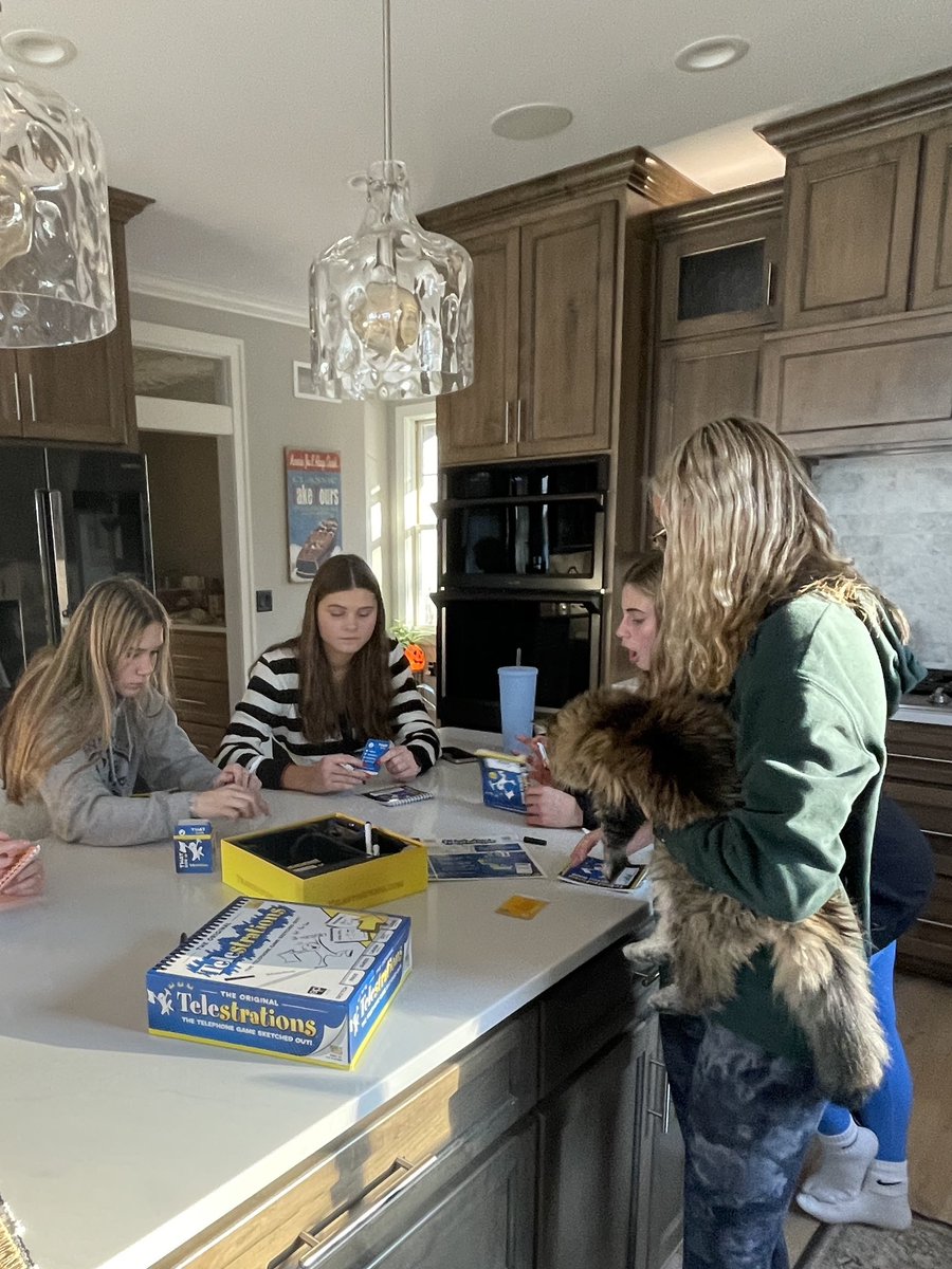 amysn123's tweet photo. #tryazon #Telestrations #BlankSlate #theopgames
#boardgames @Tryazon @TheOpGames
Many laughs and so much fun! Two must games to have on your game night! https://t.co/0qNJumP8pp