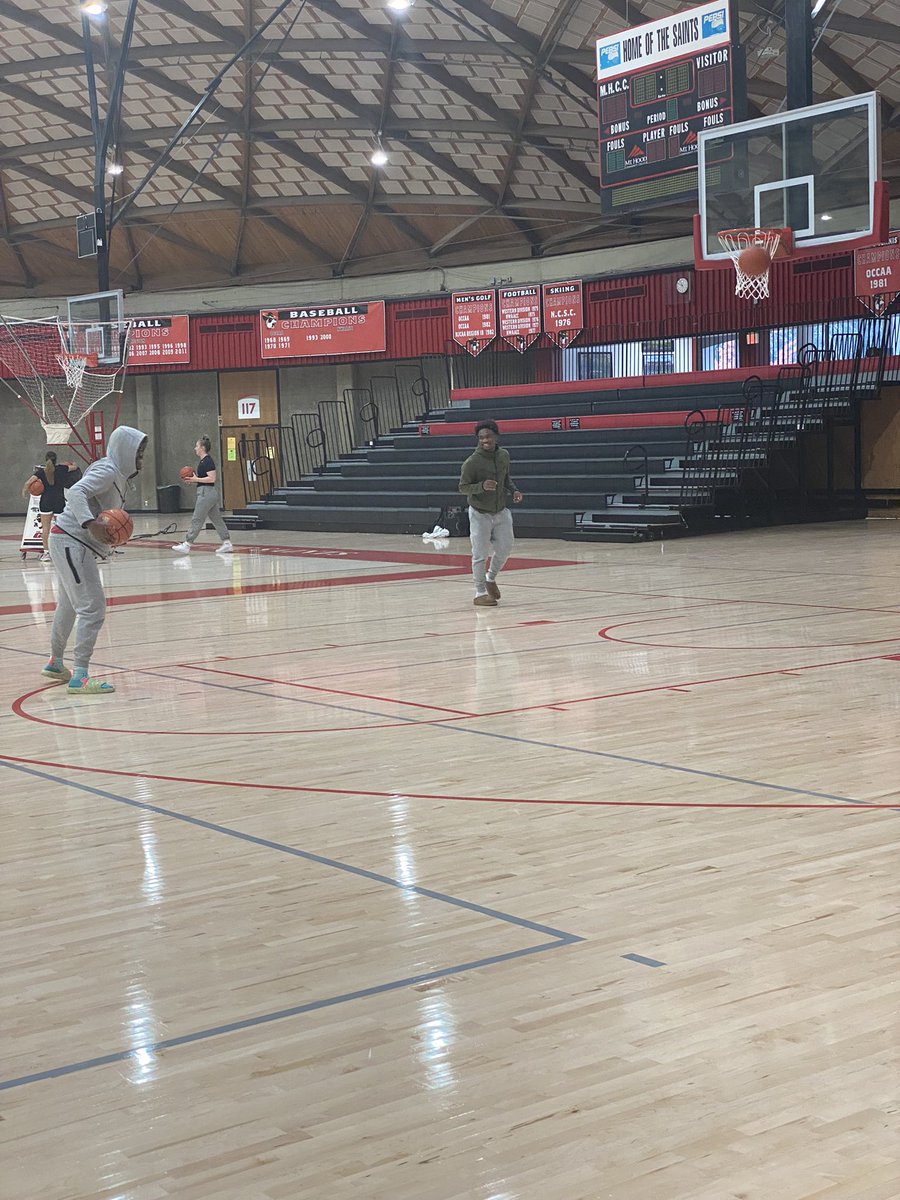 A couple BDH guys got to see a beautiful campus today. Thank you <a href="/coachloul/">Alex</a> for having us! 

<a href="/BlackwellJalon2/">JB2</a> <a href="/ElijahCainJr/">Elijah Cain</a>
