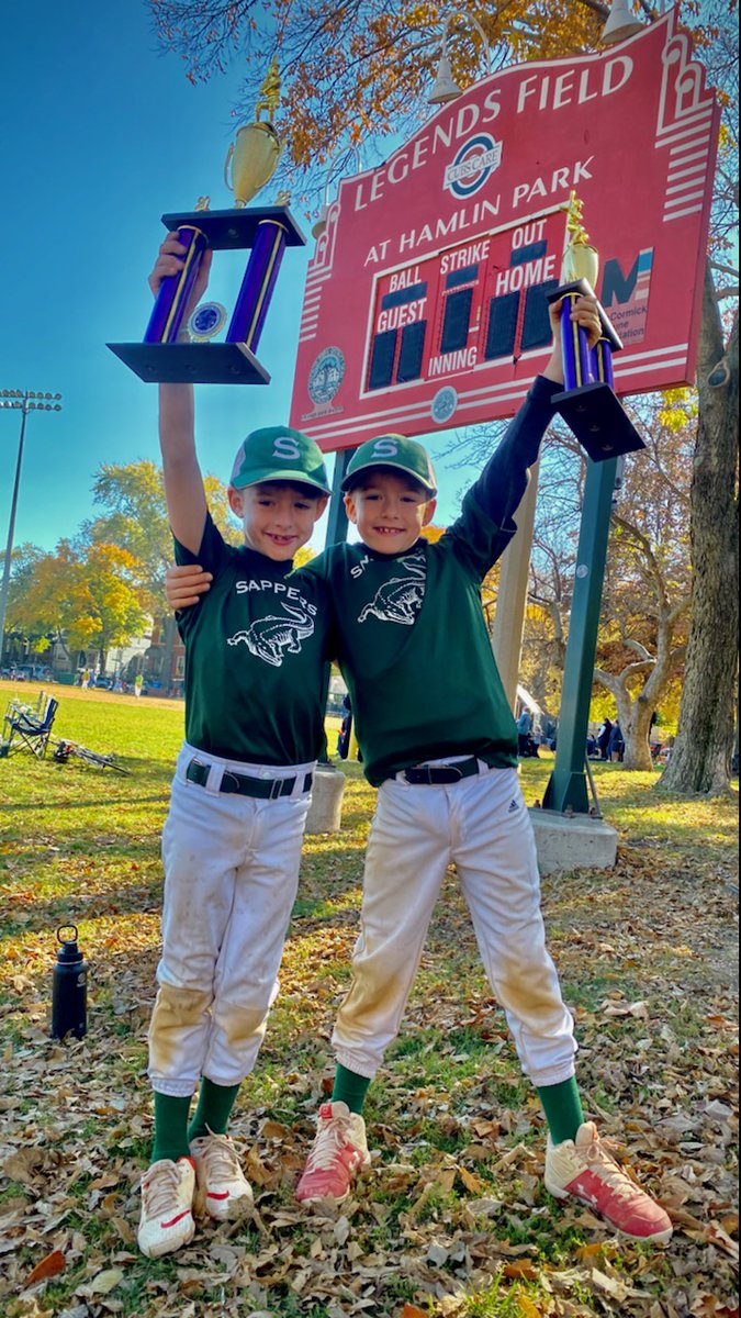 MommyTax's tweet photo. @HamlinParkBBall great ending to a fun #fallball season https://t.co/AJgDjp8vth