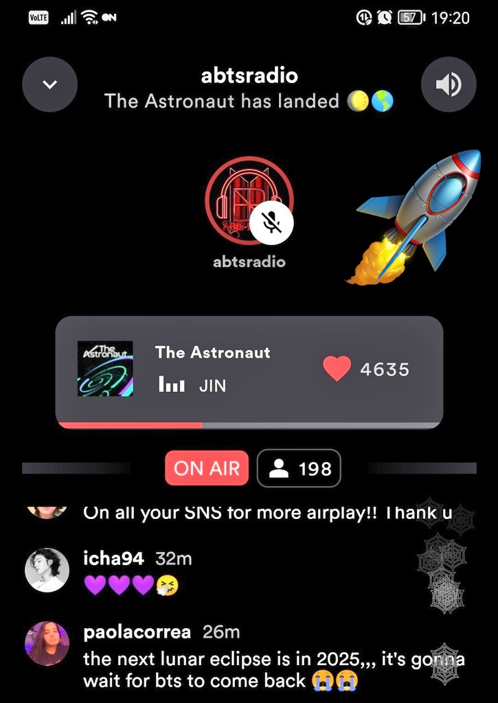 AliveAgain10821's tweet photo. @mxcharts Ando en stationhead y en sp en la lap. A ratos en yt. Y 4lexa tiene a PROOF... Aquí no se para. Fightin' #ThereIsNoOneElse #REPEAKTHEASTRONAUT #MXLOVESJIN #TheAstronaut https://t.co/HwTJrsWIrX