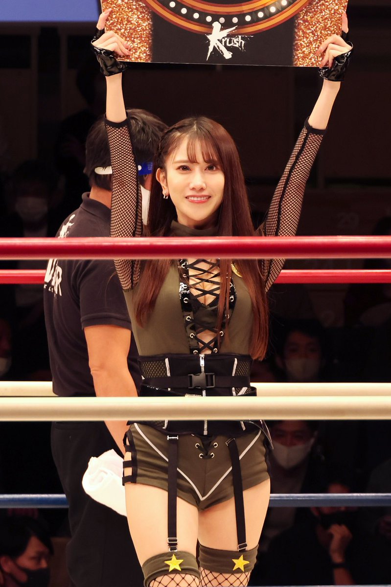 kenken_cb1300sb's tweet photo. 名取くるみチャン@natori_kurumi 何のコスなのかオッサンには❓❓❓🤔
メインマッチをオマージュした闘う女系⁉️🤔🤔🤔
#Krush142 https://t.co/cYRaTHyG9X