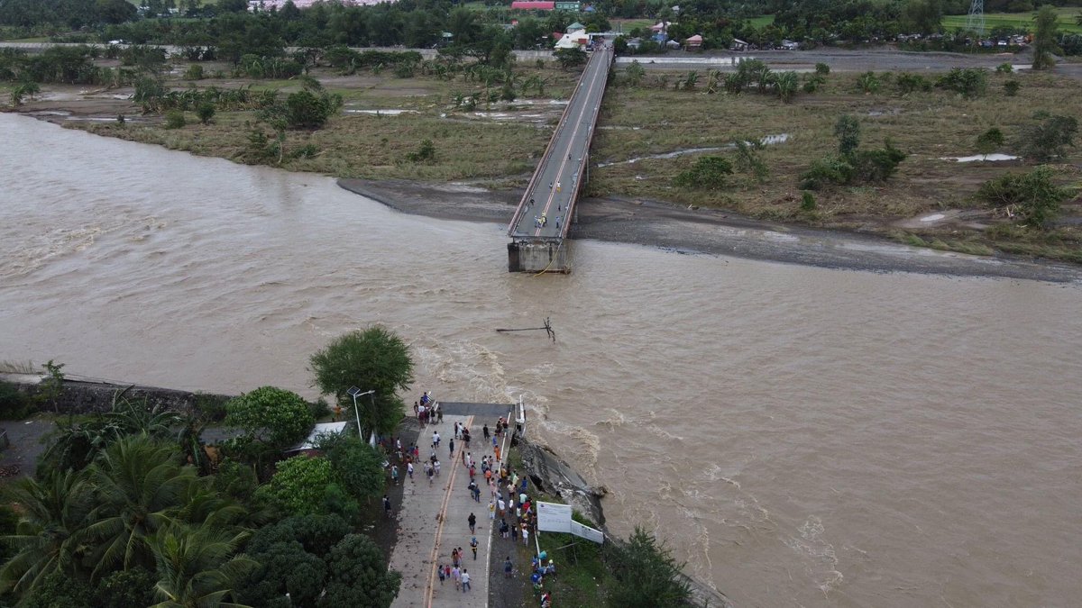 thelinkexe's tweet photo. Paliwan Bridge connecting Bugasong and Laua-an, Antique as of 10-30-2022
#TDPaeng #Paeng #PaengPh https://t.co/vyRwbKSByH