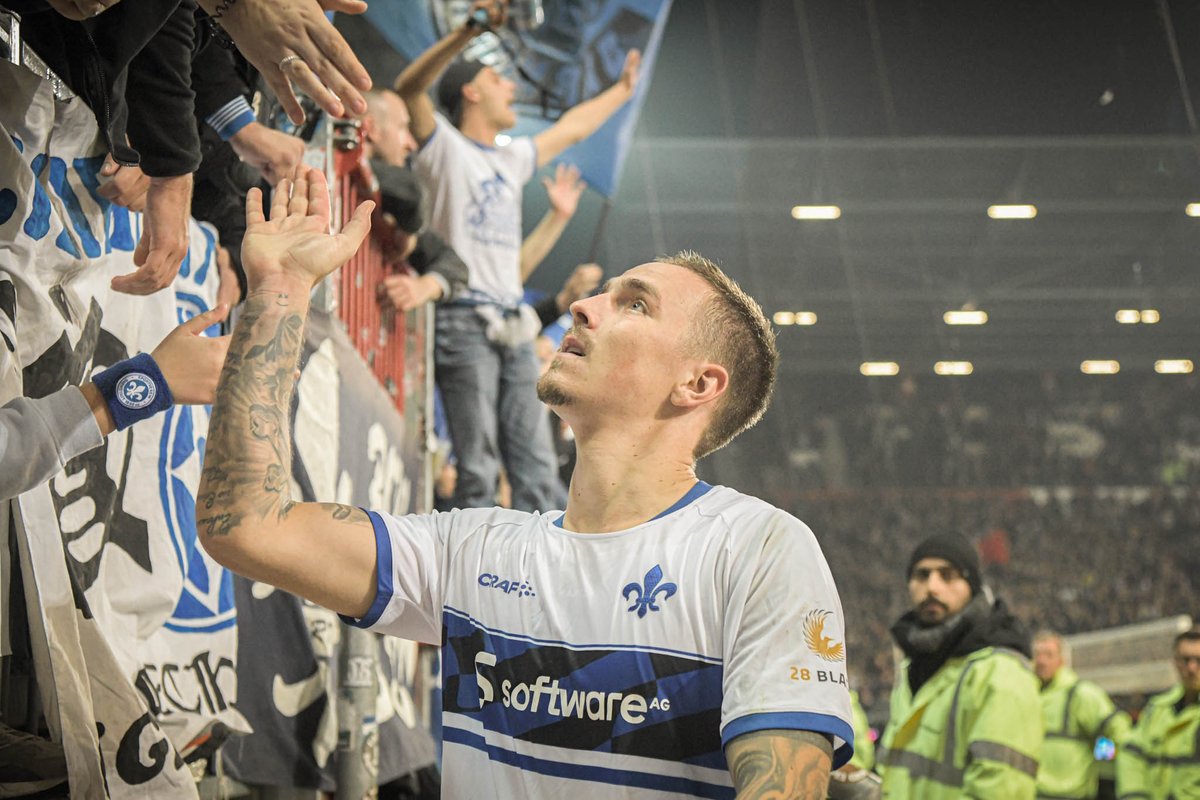 sv98's tweet photo. Wir wünschen einen erholsamen Sonntag ⚜ DAnke für die sensationelle Unterstützung gestern Abend! #sv98 #FCSPSVD https://t.co/MsXpCtA6Lc
