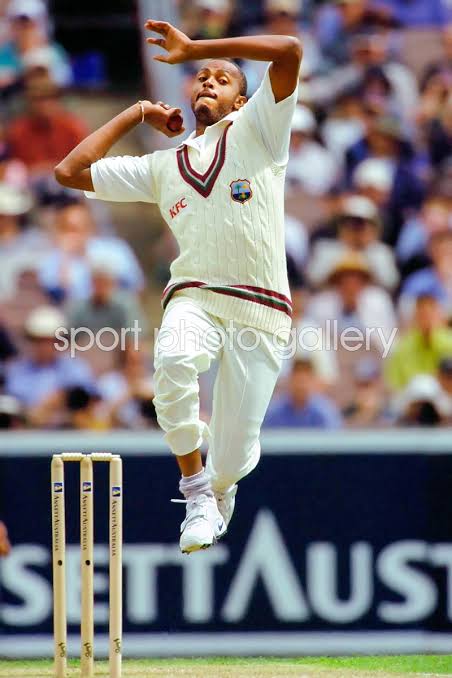  The great Courtney Walsh turns 60 today. Wish him a happy birthday   