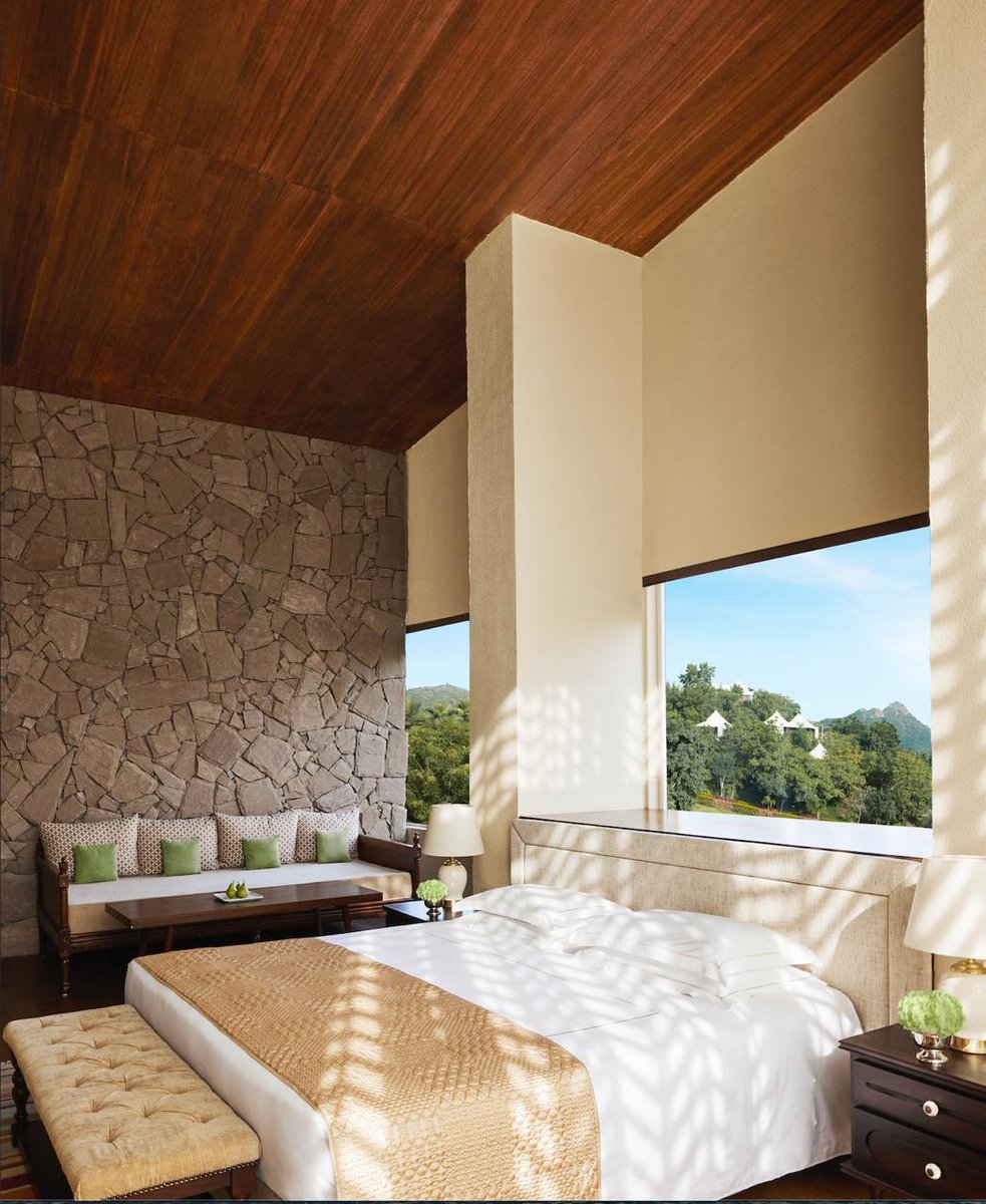 TajAravali's tweet photo. What’s better than a suite?
… a suite with a view!
Our expansive Spa Suites outfitted with all amenities you could need to make your stay one of complete comfort, are perfect for those looking for a little taste of luxury.
#TajAravali #TajHotels #SpaSuite https://t.co/5CKFHpa8N4