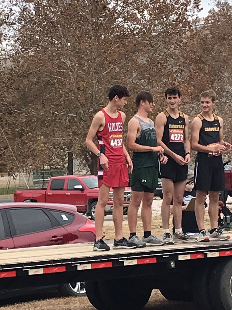 reeds_xc's tweet photo. Congrats to Max Hirschi and Conner Love on qualifying for state! Headed to Columbia next Saturday! https://t.co/lVvcfy7Rmu