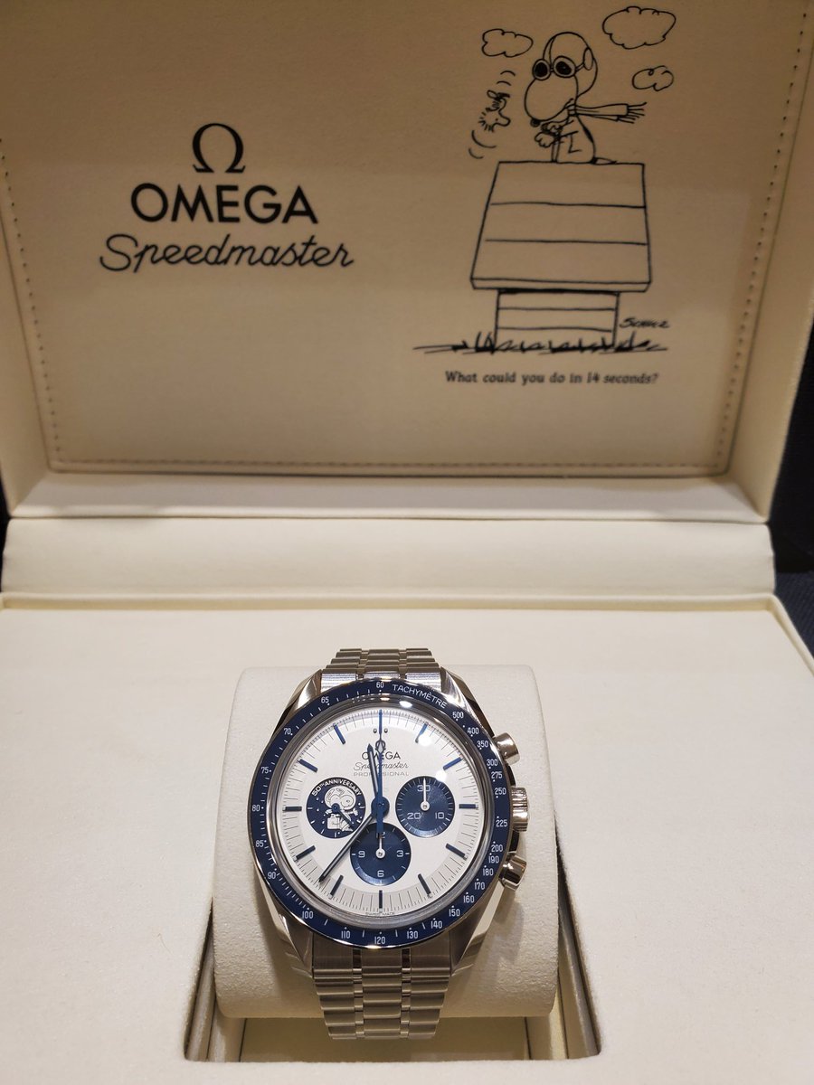 DarienT_2010's tweet photo. @PuristSPro Great Saturday. Picked this beauty up. @omegawatches #omegaspeedmaster #silversnoopy https://t.co/5cElI8G7l4