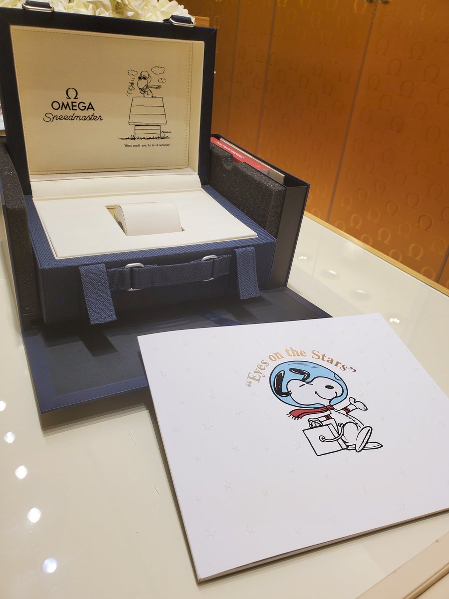 DarienT_2010's tweet photo. @PuristSPro Great Saturday. Picked this beauty up. @omegawatches #omegaspeedmaster #silversnoopy https://t.co/5cElI8G7l4