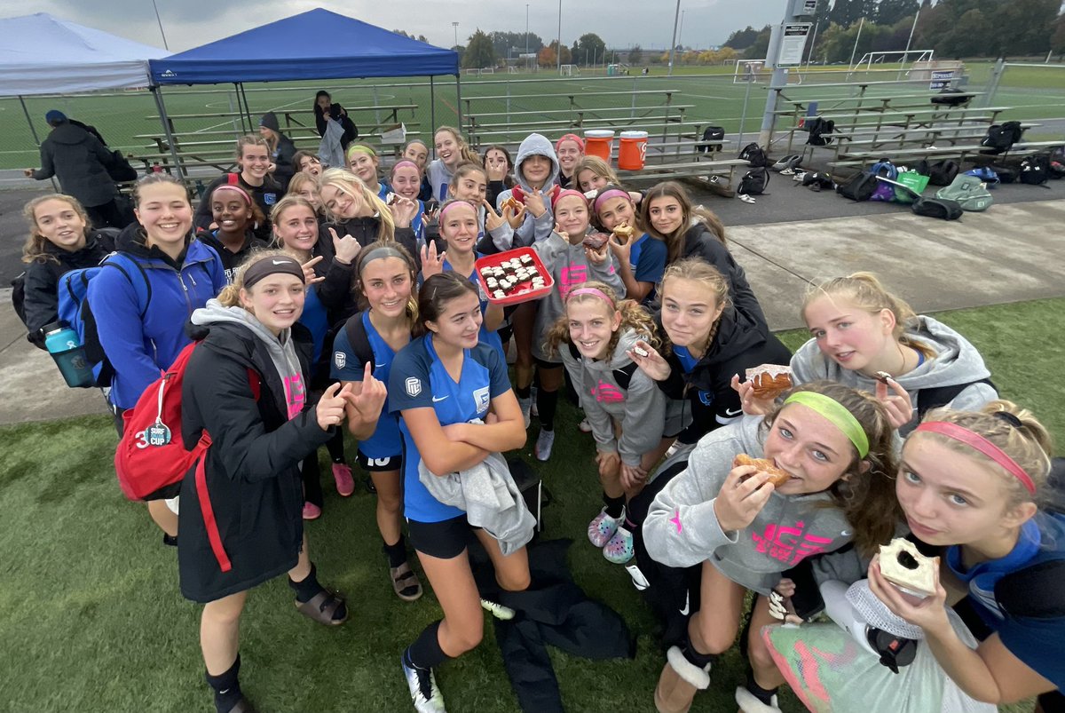 olivialukrofka's tweet photo. 1st Round Dubs 🙌🏼 
Grant-5
Newberg-0

#GoGrant #Playoffs https://t.co/vp8YlxVdo4