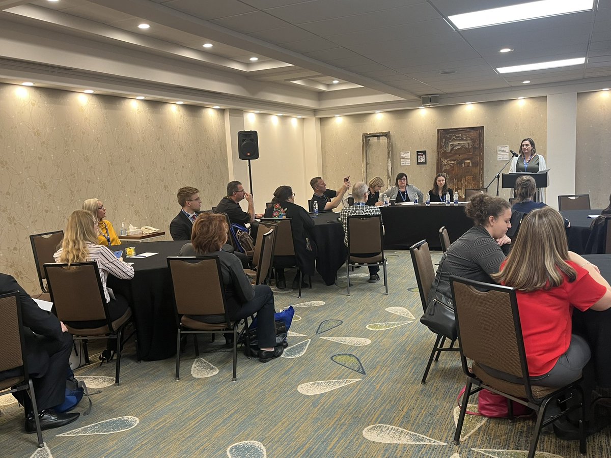 ShevFdn's tweet photo. Our best fundraisers in the community, including TSF’s Donna Turkula-Korade, shared tips on stewarding donors and best practices for raising funds for your organization during a workshop at the UCC Triennial Congress of Ukrainian Canadians. #oneculturestrong #funddevelopment https://t.co/lPnnMjht7Y