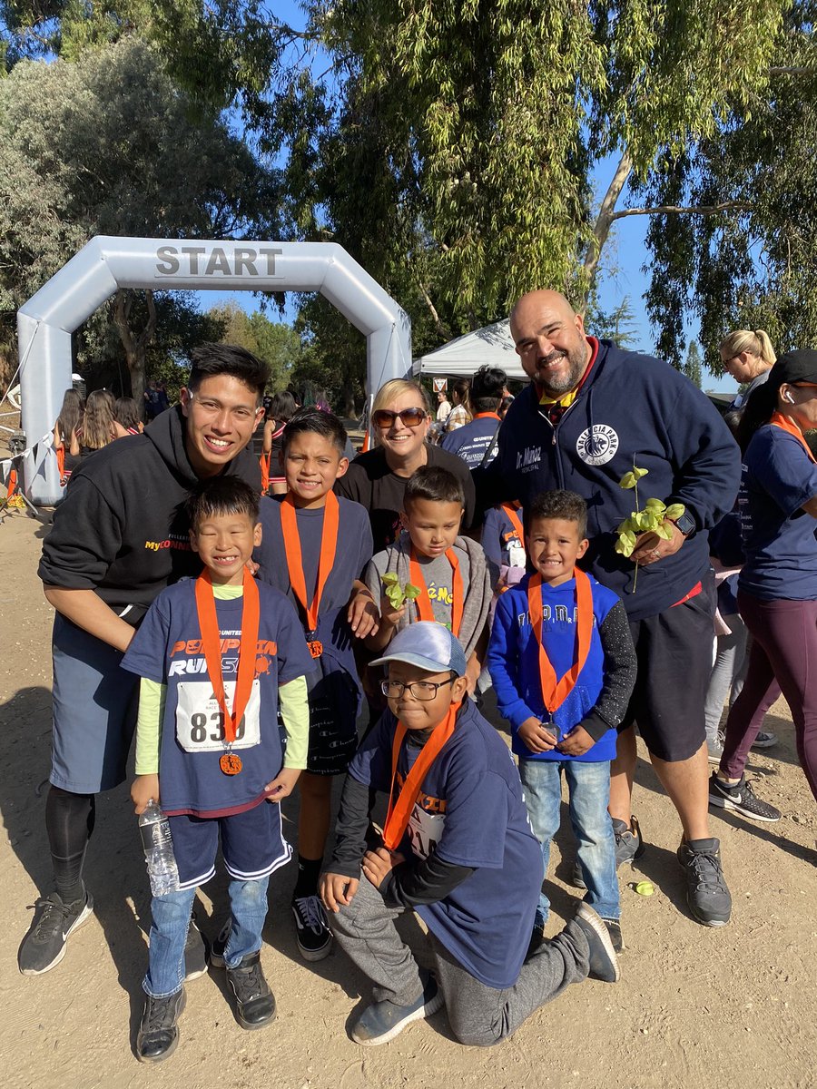 Valencia Park School tweet media