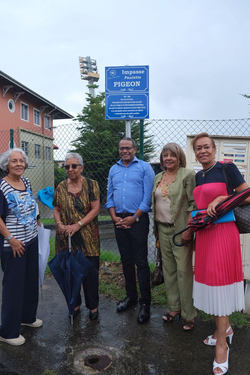 Soroptimist_FdF's tweet photo. [3/4]
Madame Paulette PIGEON a été membre fondateur de notre @Soroptimist_FdF et à l'initiative de la création de

🔑l'#AAPH IME Les Fougères Association d'Aide aux Personnes en situation de Handicap ;

🔑l' #ESAT Paulette Pigeon Etablissement et Service d'Aide par le Travail. https://t.co/O4D6KQC2Hy