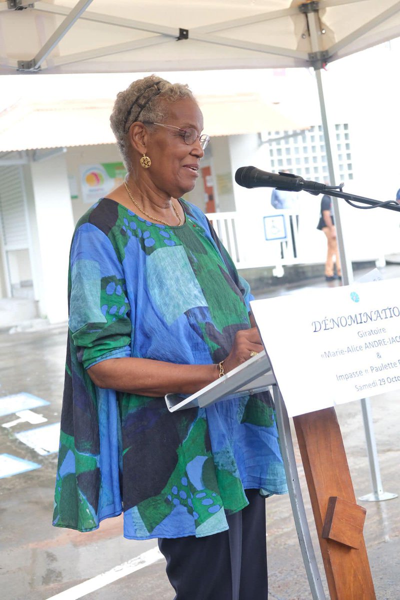 Soroptimist_FdF's tweet photo. [3/4]
Madame Paulette PIGEON a été membre fondateur de notre @Soroptimist_FdF et à l'initiative de la création de

🔑l'#AAPH IME Les Fougères Association d'Aide aux Personnes en situation de Handicap ;

🔑l' #ESAT Paulette Pigeon Etablissement et Service d'Aide par le Travail. https://t.co/O4D6KQC2Hy