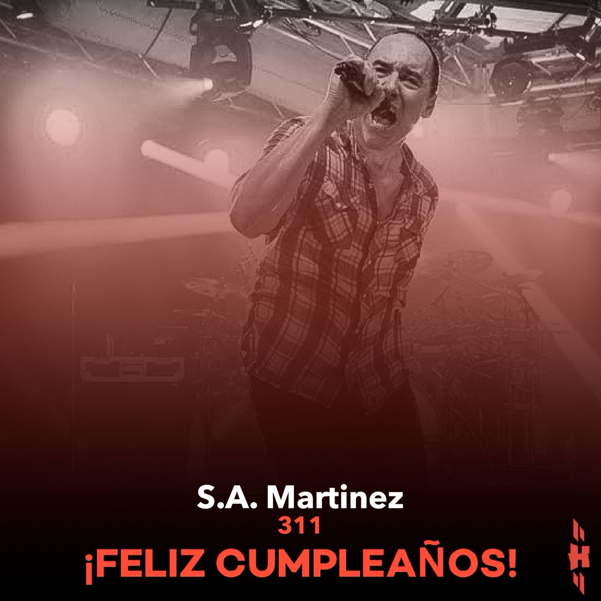 HeadbangingMX's tweet image. En un día como hoy 29 de octubre nació S.A. Martinez, vocalista de 311 ¿Con qué canción lo festejas?

#HeadbangingHoy #SAMartinez #311