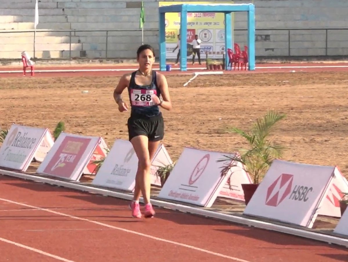 The fortunes have reversed this year at the #U23AthleticsChampionships MANSI NEGI wins the Gold 🥇 this time and RESHMA PATEL wins the Silver 🥈