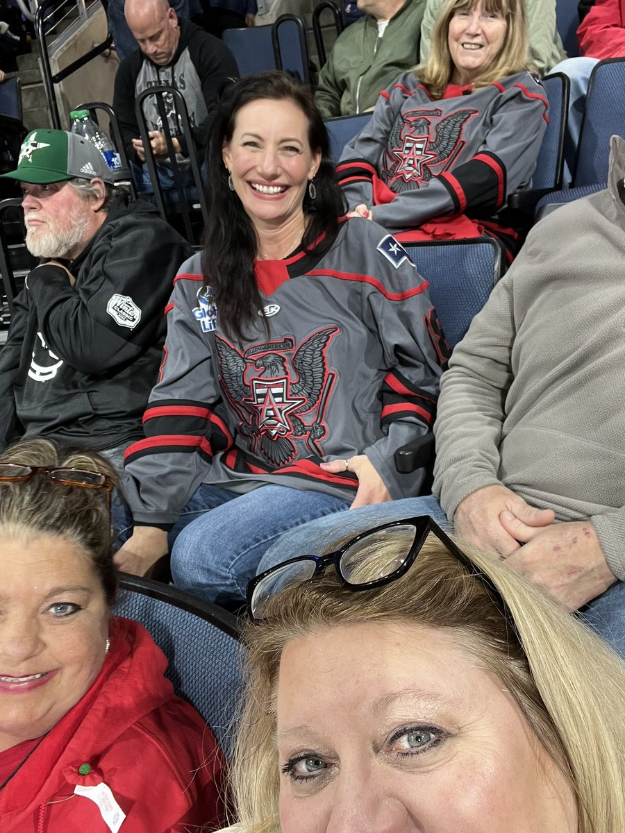 tg090369's tweet photo. #LiveInTheRed @AllenAmericans https://t.co/9mfPD5L5qM