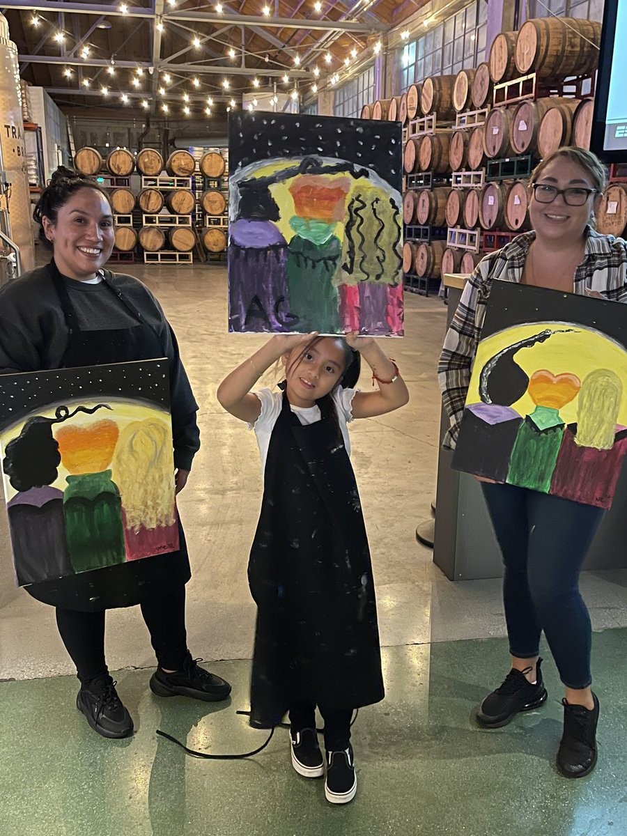 EnlightenedAunt's tweet photo. #PaintNightWithTam
#PaintingWithTam
#BrushstrokesAndBeverages
Thanks for coming out!! https://t.co/Rq0VcqqkJa