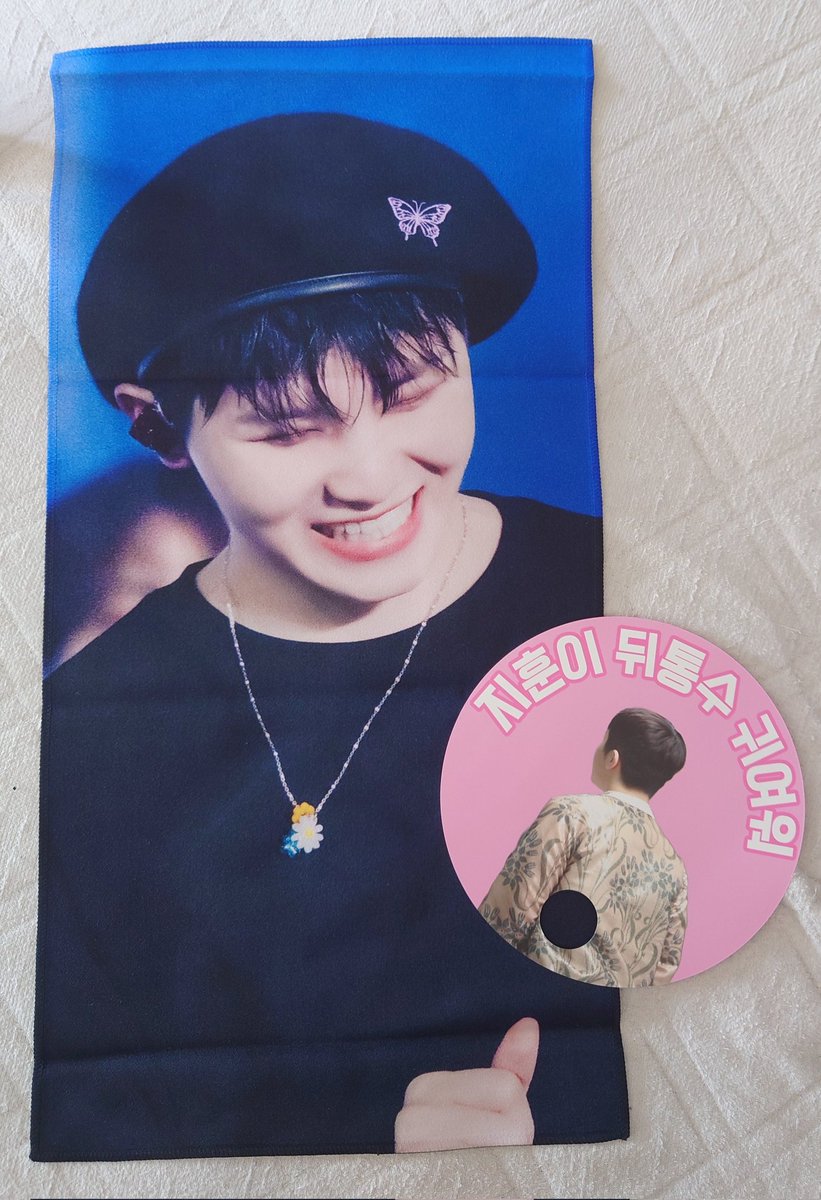G00_p1's tweet photo. @bb87top89 様
@Woobu_Hae 님

我が家にもウアヘスローガン届きました💕
同じベレー帽も買ったのでこれでドーム参戦します✨
取りまとめ、素敵なデザインありがとうございました🙇

저희집에도 우아헤스로건 도착했어요💕
같은 베레모도 샀으니 이걸로 돔 참전할게요✨
정리, 멋진 디자인 감사합니다🙇 https://t.co/13OWvhKNKF