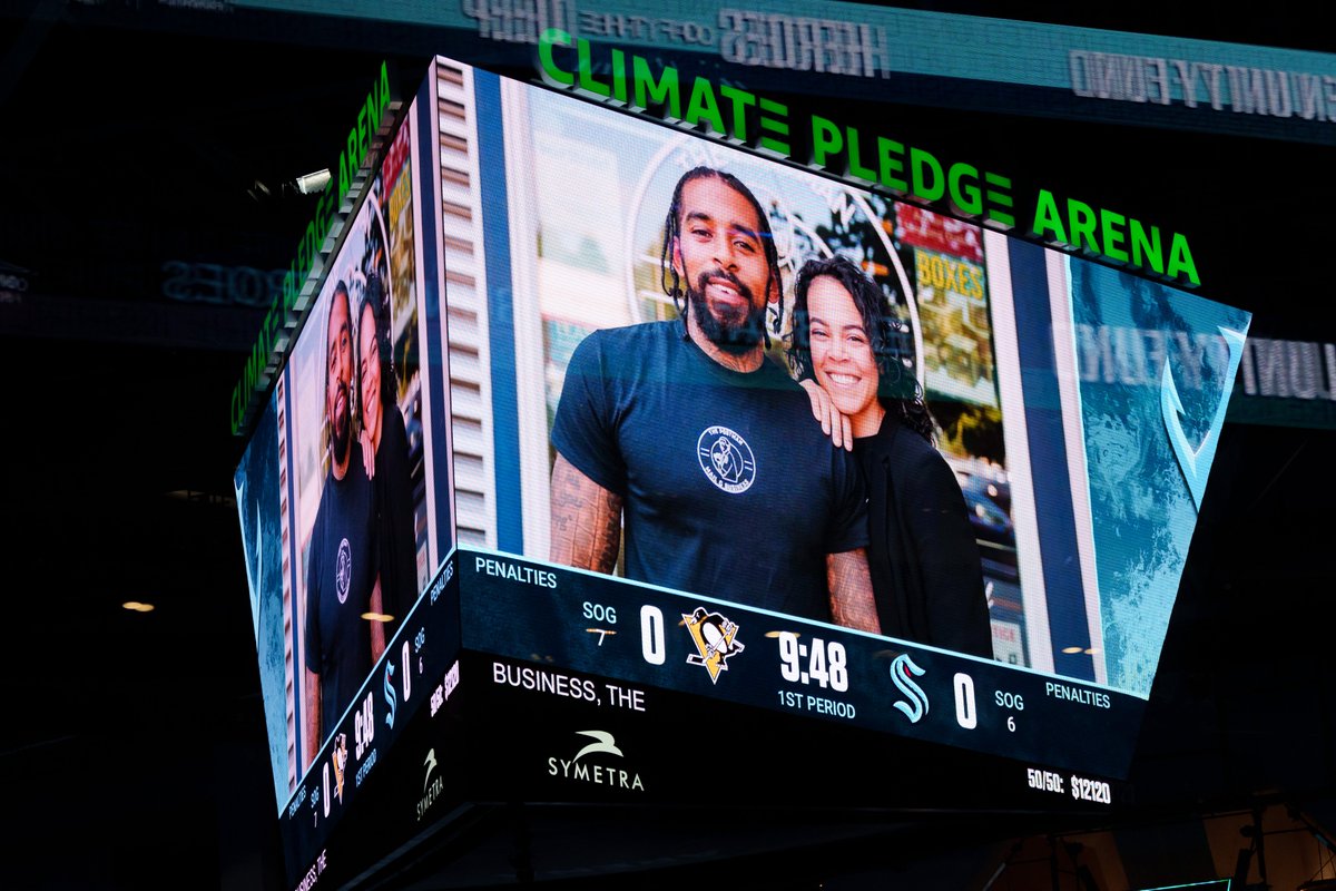 Omarisal's tweet photo. #ThePostman - @SeattleKraken honored D'Vonne Pickett Jr. life and legacy at tonight's game against the @penguins as part of the Kraken Unity Fund. Jerseys from both teams will be signed &amp; auctioned with proceeds going to community groups including the CD Panthers. 📸 @_LivLyons https://t.co/MPJLLgljbj