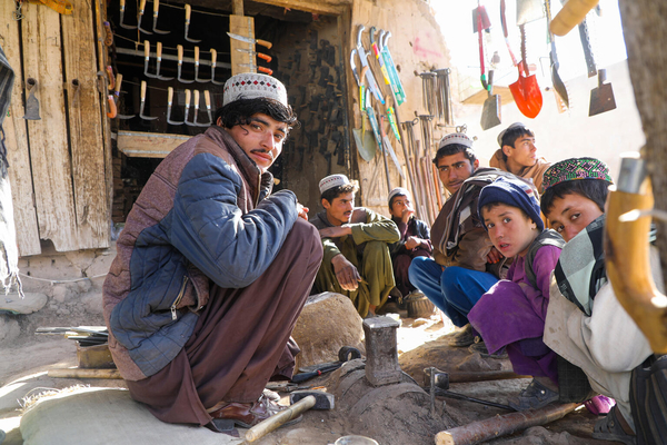 'Male Victims/Survivors of #SexualViolence in #Afghanistan' by @AllSurvivorsPro @YHDOAFG explores barriers to accessing quality health facilities/services & recommends enhanced survivor-centred #healthcare. go.reliefweb.int/3DEOsMD 📷: UNICEF/Fazel
