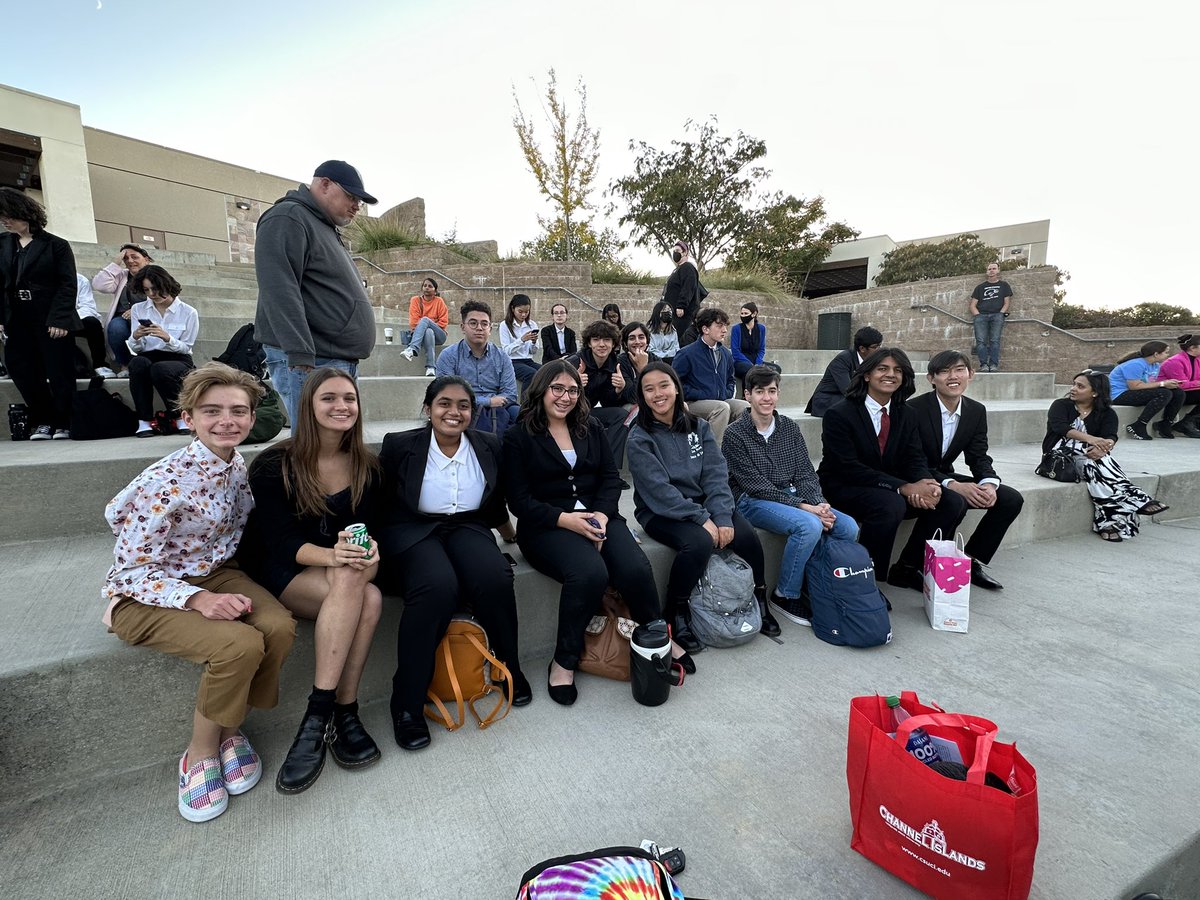 Two- 1st place trophies 🏆
One- 2nd place trophy 🏆

Wahoo!!!!!!!

I’d say the OPHS Novice Speech team had a pretty good day at their first league tournament. Ya think?!!!!
