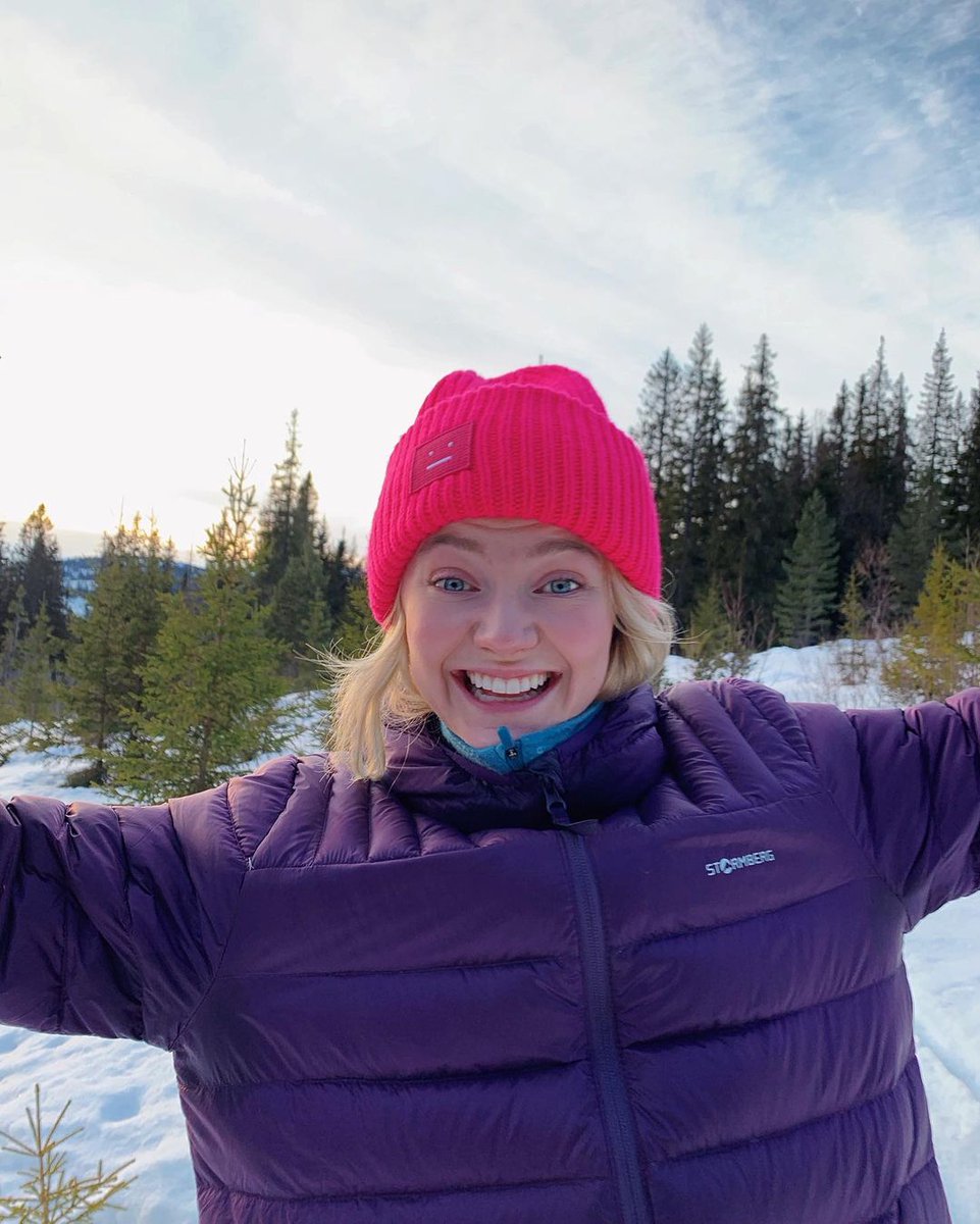 Feliz cumpleaños a esta reina. <a href="/astridsofficial/">ASTRID S</a> happy birthdaaaay angel! <3 thank you so much for everything, i love you a lot. Proud of you today and every day! ❤