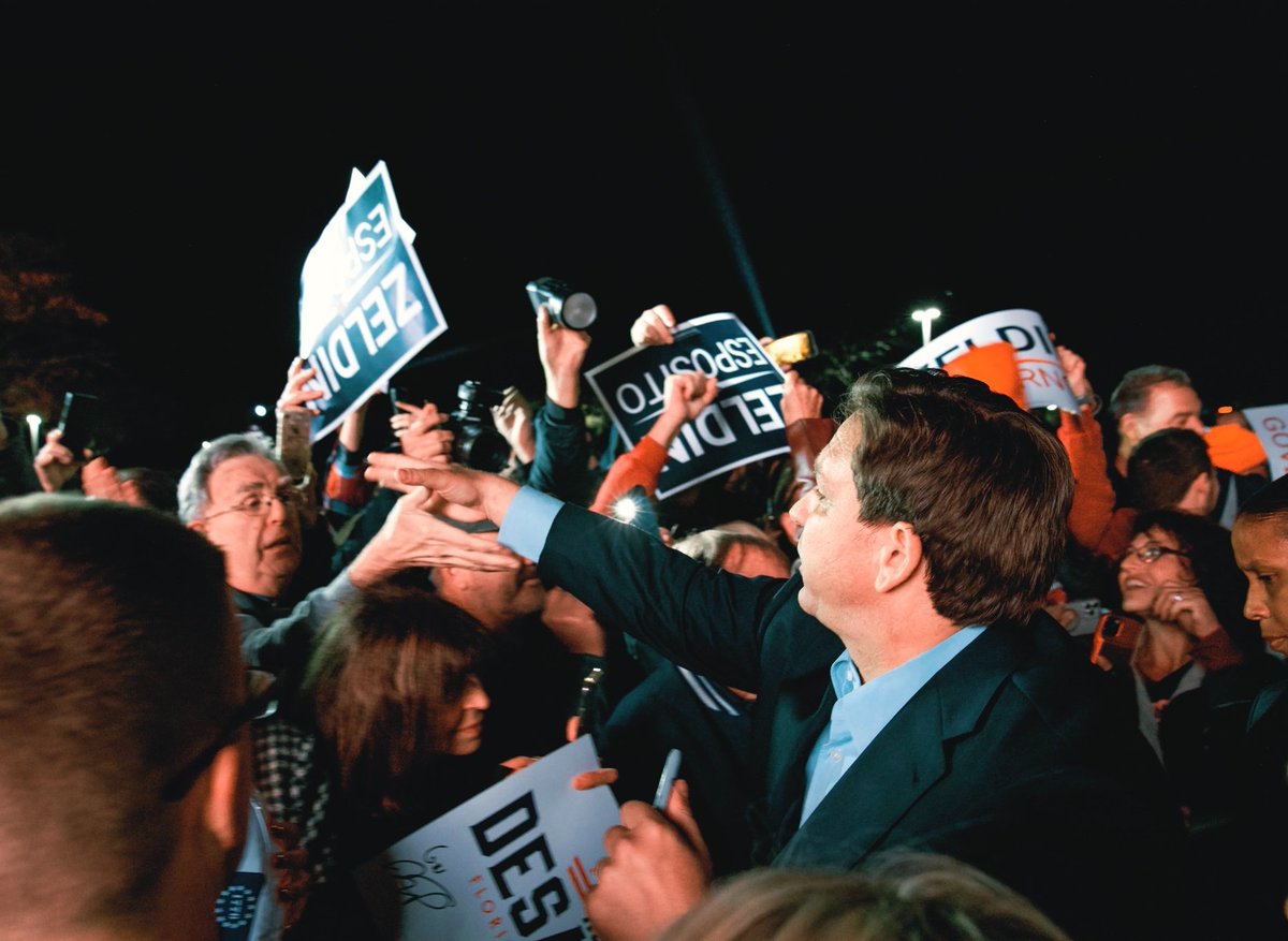 RonDeSantis's tweet photo. NY deserves a leader who will restore law &amp; order. @leemzeldin is the man for the job.

Lee will also protect NYers against irrational &amp; liberty-infringing COVID mandates.

The Zeldin victory on Nov 8th will be a shot heard ‘round the world!

Support him:
https://t.co/o1ZqqMuBBZ https://t.co/SZol7Plwu2