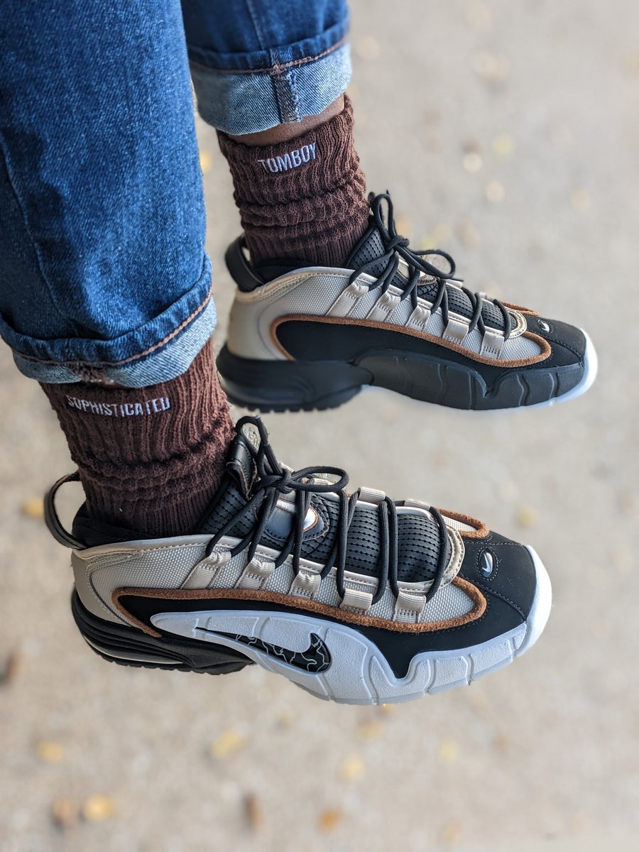 Saturday!#KOTD #Nike #AirMaxPenny1 #Rattan #ashwithkicks #undssaturday #snkrsliveheatingup #soleangles #thesolefirm #respectherstyle #queenofsoles #blackgirlsneakerjoy #blackchicksinkicks #blackgirlslovesneakers #sneakersisterhood #wearyourshoes #yourshoesaredope