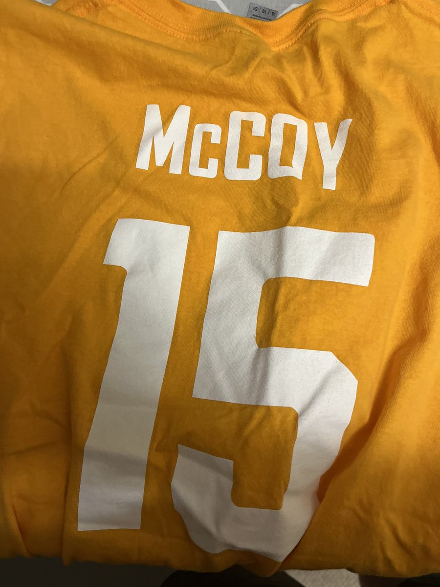 LouAlsobrooks's tweet photo. Easy pajamas choice! #GBO https://t.co/uVo7bRPPvd