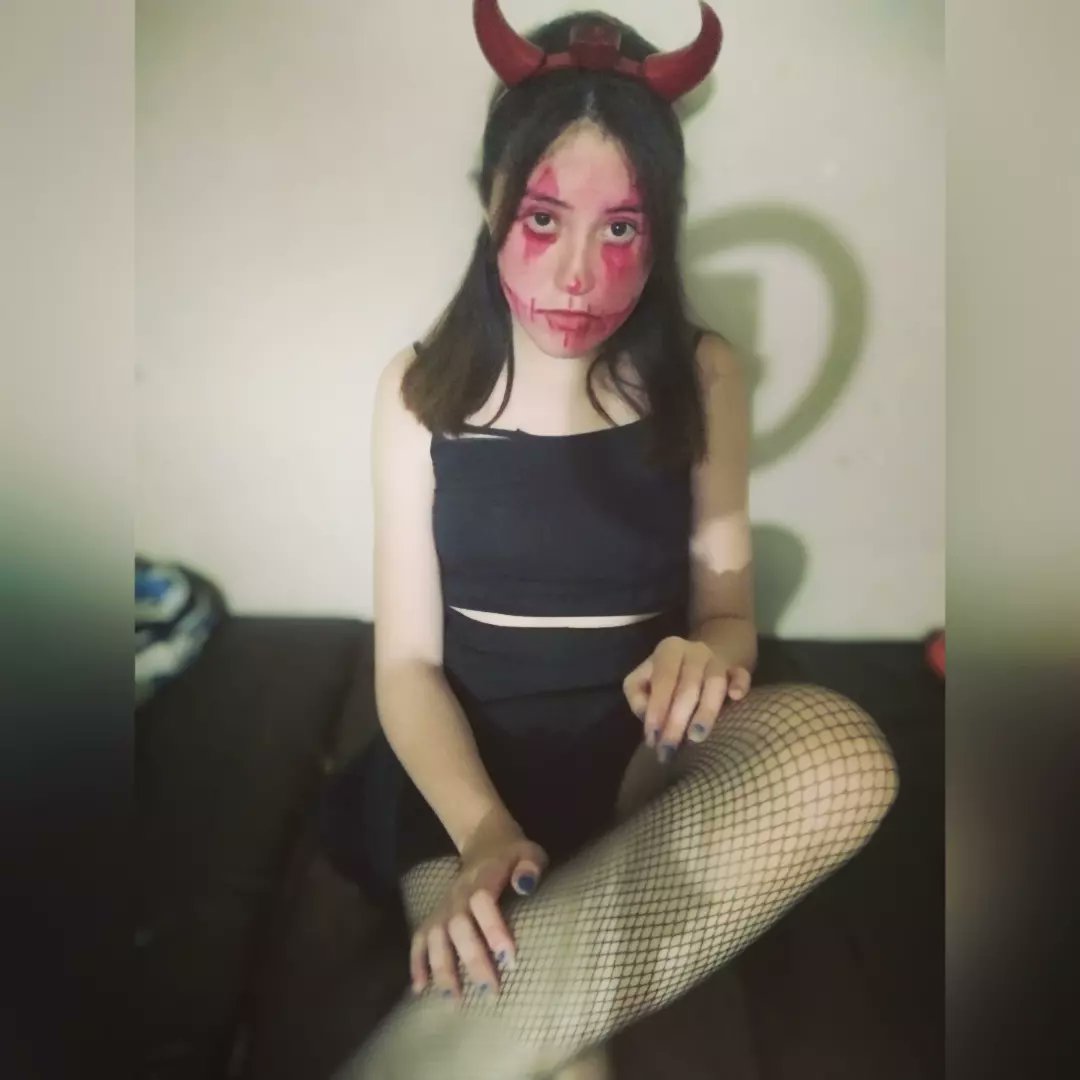 LunaJaume6's tweet photo. 😈😈 https://t.co/LJz1nRtsGB