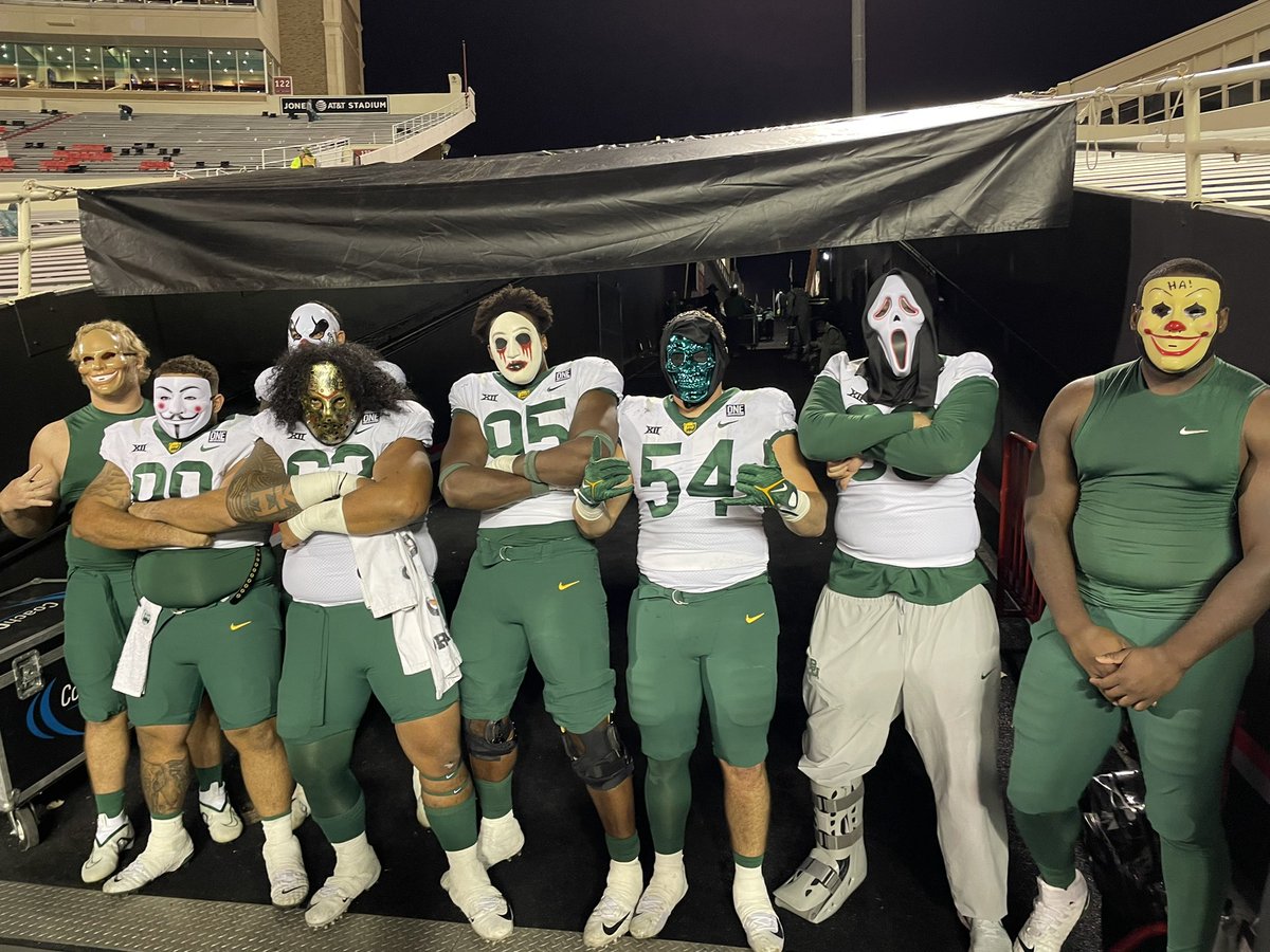 JackAllenTV's tweet photo. “Scared money don’t make money.”

#Baylor #SicEm https://t.co/BZr16BfETz