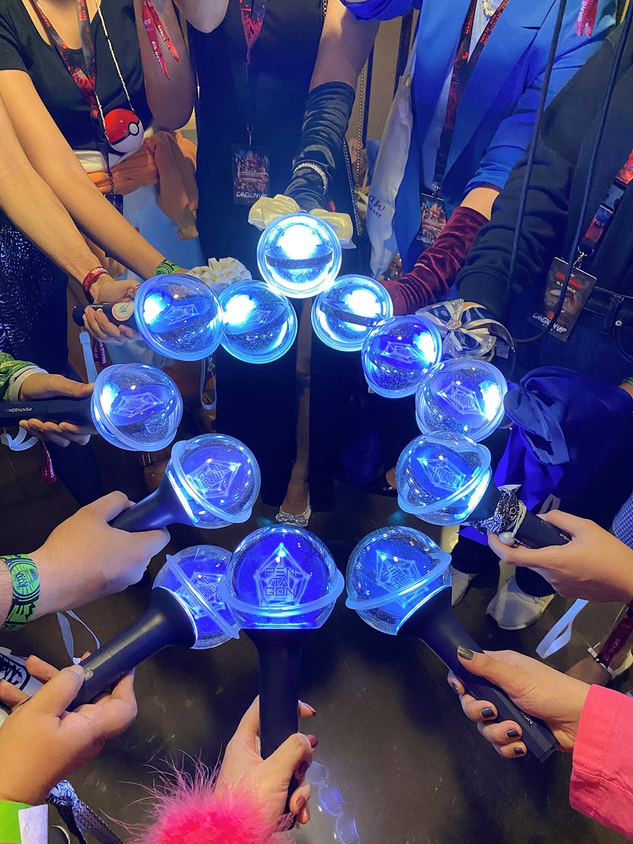 So happy to be a Universe 💙💙💙 will treasure this experience forever!! 🥹 #HALLYUWEENPH2022