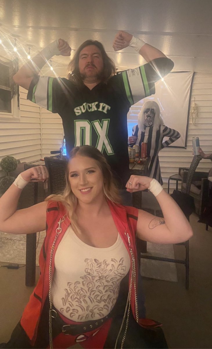 young_angierose's tweet photo. WWE Halloween party, had to dress as your favorite wrestler and of course I had to dress as the GOAT @ShawnMichaels  💔💔 https://t.co/kuftEPCPEY