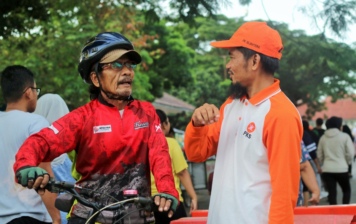 gugun3b's tweet photo. Mantap banget Ketua BK DPW PKS Banten Turut serta #PKSMenyapa https://t.co/B7QGYamIeN