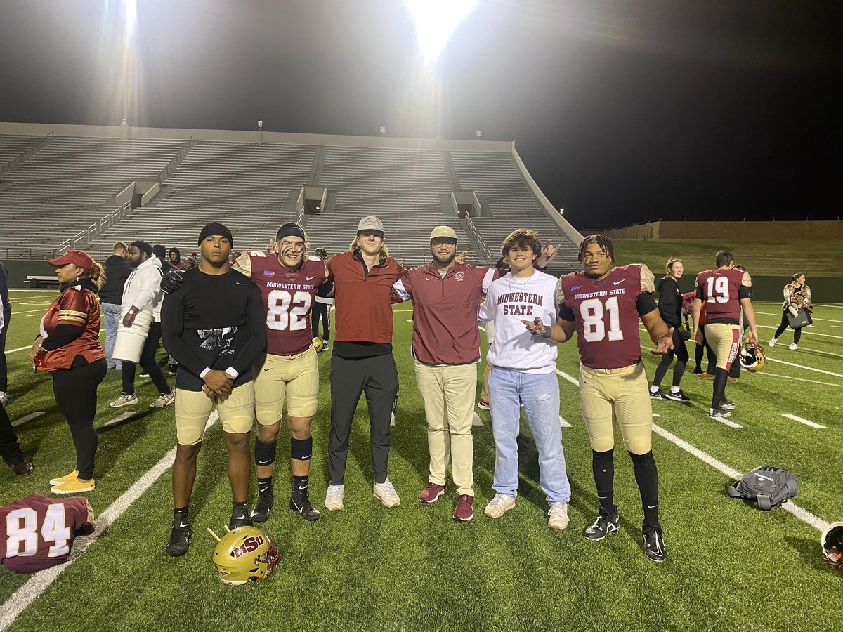 Can’t say enough about this group and the way they play.                           LOVE these dudes‼️                      #BringTheHammer #BurnTheBoats                         #StangGang