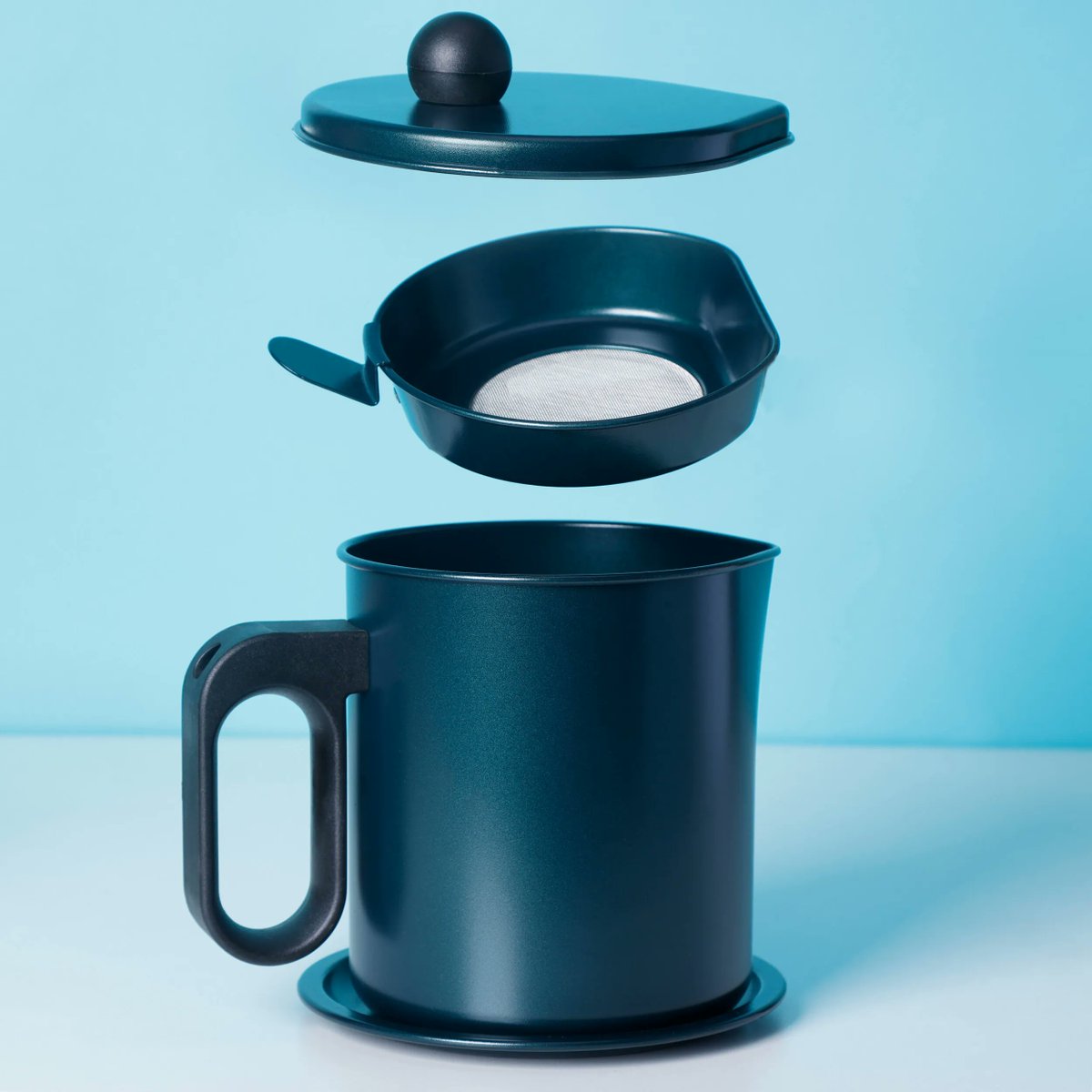HkBasics's tweet photo. This is one among the premium class 'Stainless Steel Oil Pot' is a revolutionary product. The pot is designed in such a way that it becomes extremely easy to use it in the kitchen.

#hkbasics #kitchen #premium
#premiumquality #oilpot https://t.co/n2LPeZYzCx