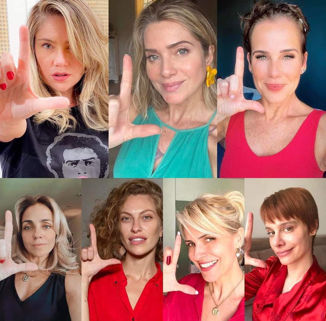 carlafrtoficial's tweet photo. #paquitas unidas contra @jairbolsonaro #boldonaro, #mulheres do #Brasil sigam o exemplo delas, somos apenas o "fruto de uma fraquejada" para Bolsonaro (fala dele propria), mas não, nós somos #sagradas #sagradofeminino e por isso #ForaBolsonaro é nossa união! https://t.co/9he9phHZZt