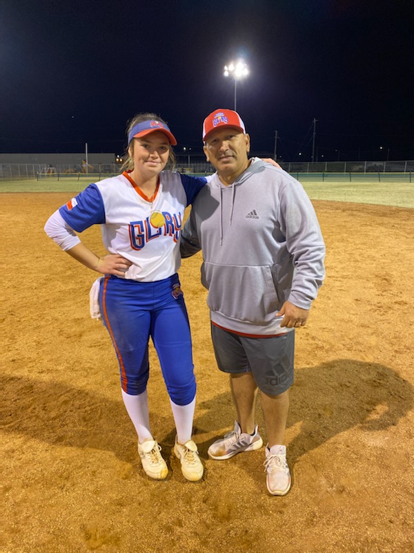 Easy to call pitches when you have a stud like this! <a href="/JStrux28/">Jadyn Struxness</a> with a 1 hitter and 16K's tonight! 🔥 🔥 🔥
@16uGloryNaudin <a href="/CSA_Athletes/">Collegiate Sports Advocate (CSA)</a> <a href="/RyanHooker_11/">Ryan Hooker</a>