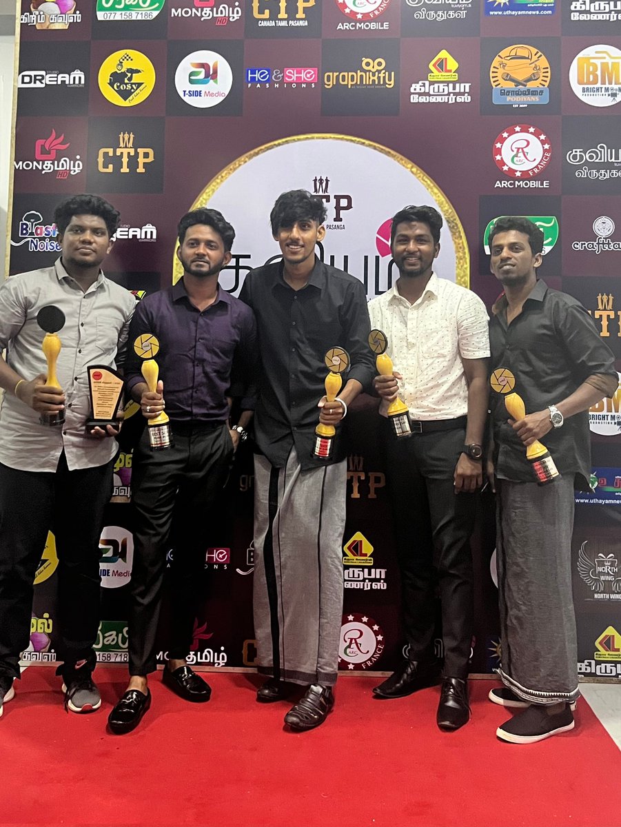 thishonmax's tweet photo. #kuviyam #awards2022 #Tallentteamoftheyear #rapceylon #founder https://t.co/OhCS9wUDYt