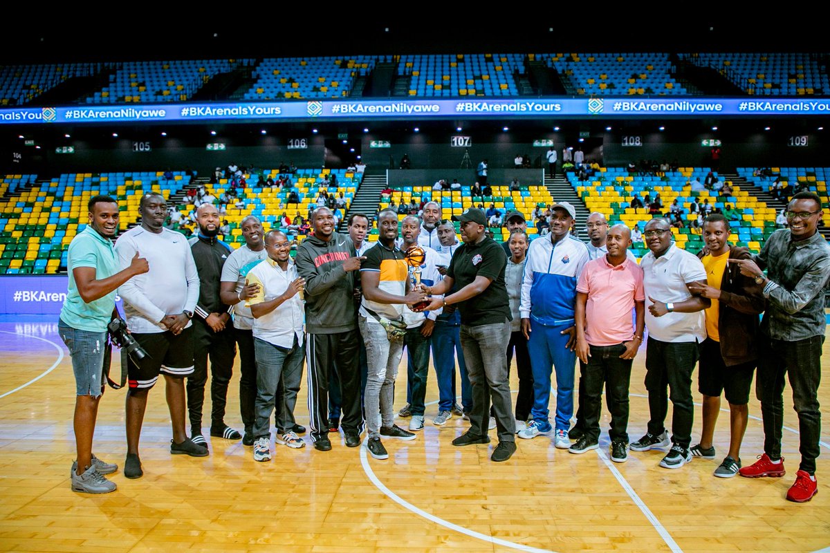 fabMutekano's tweet photo. Congratulations to Young sisters for the #LegacyTournament championship in women category and Techno Warriors for winning the veterans category.👏👏👏👏
Step by step 🇧🇮🏀 is taking back the region🤴
#WeProud💪 https://t.co/NXWt94a2QO