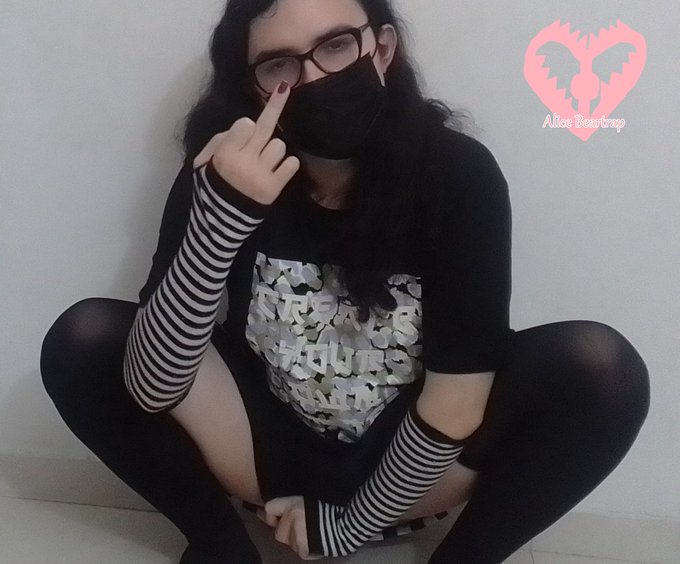 Hey, my discount ends today so give me some fucking money
.
.
.
If you feel like doing it >///<
Also