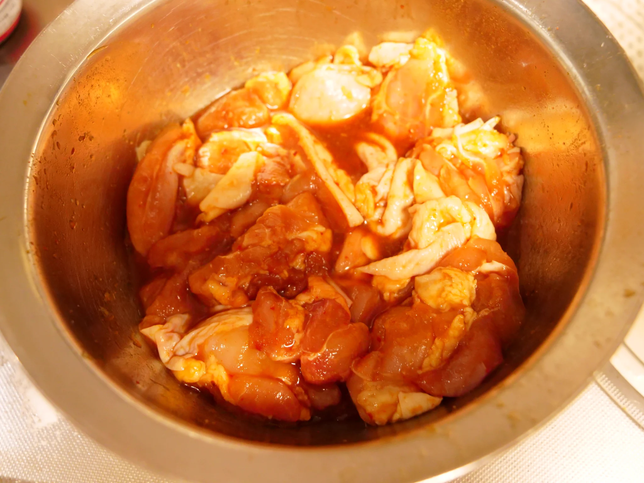 これぞ飯テロ！キムチ鍋の素で作る極上唐揚げ。