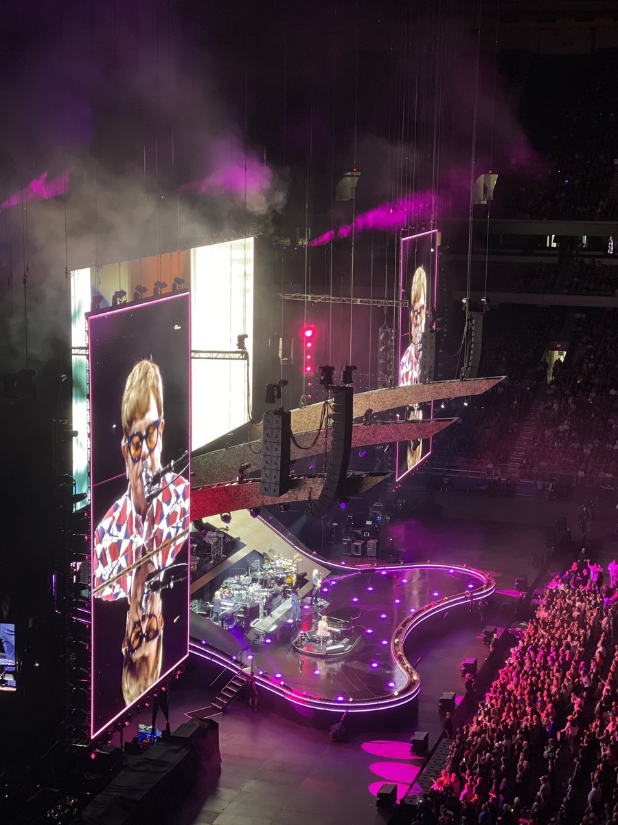 ⁦<a href="/Alamodome/">Alamodome</a>⁩ Elton John 🥰 🎹🎵