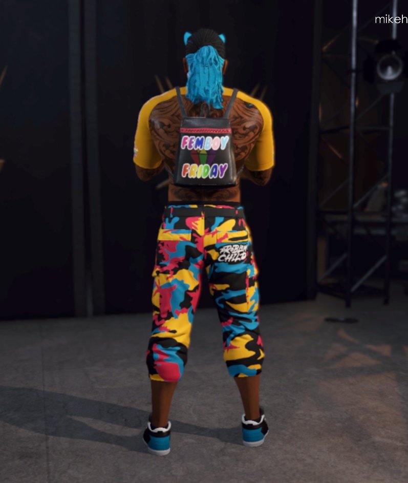 ANARCHISTKAMRON's tweet photo. New attire on couldn't help but take some pics https://t.co/rfPhT3xqje