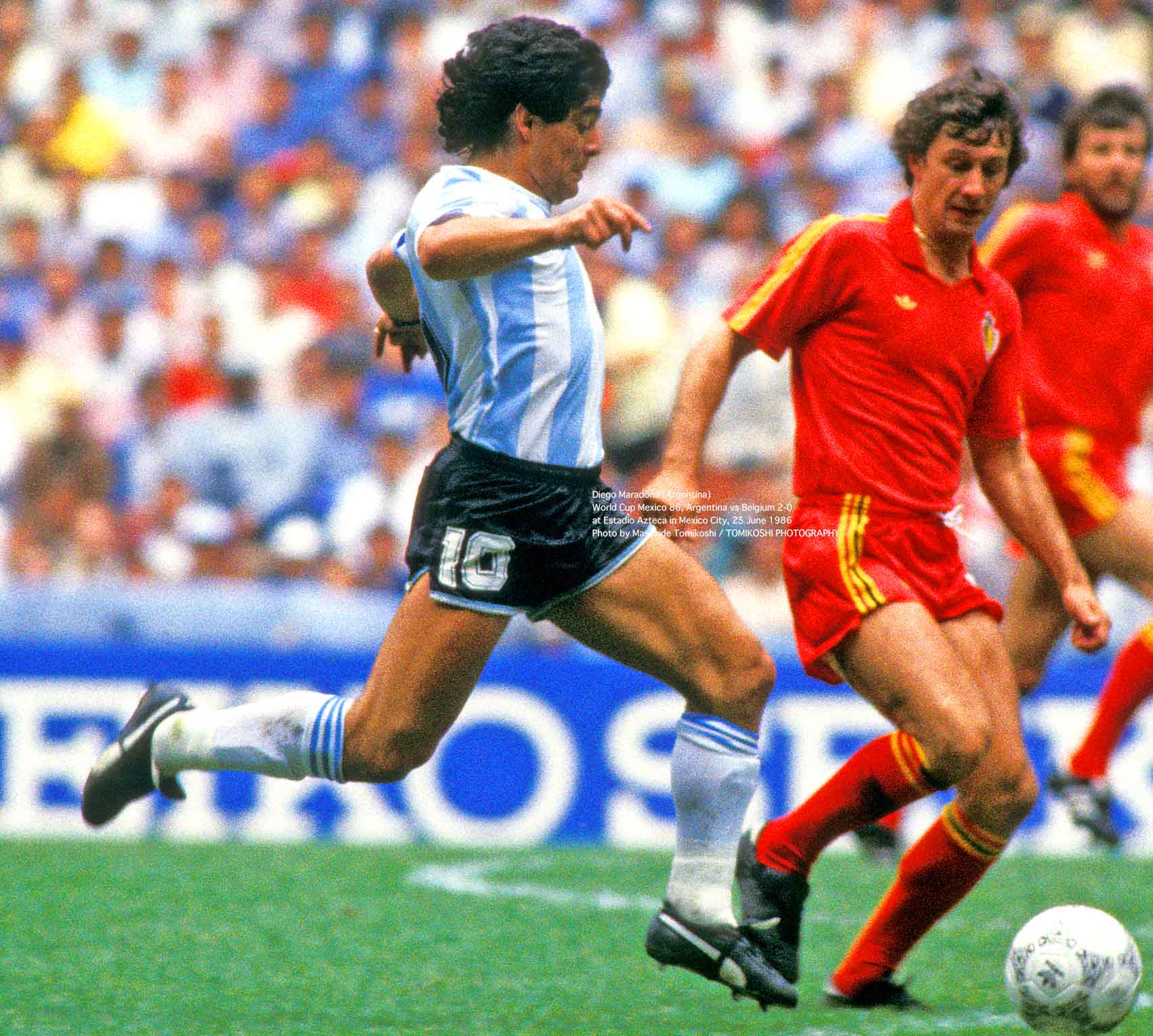 tphoto on Twitter "Diego Maradona (Argentina) on ball World Cup Mexico